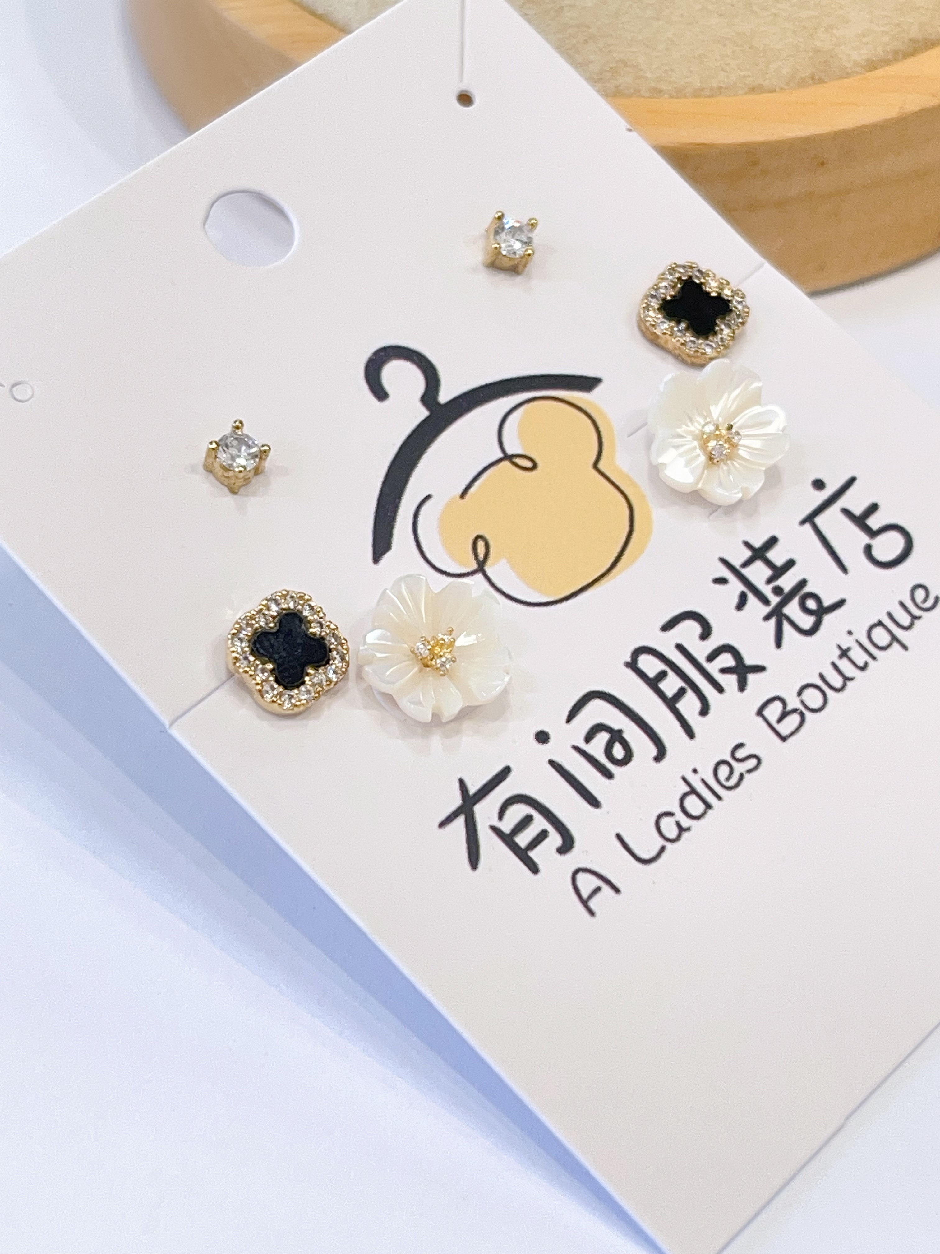 小花四叶草不同款耳环套装