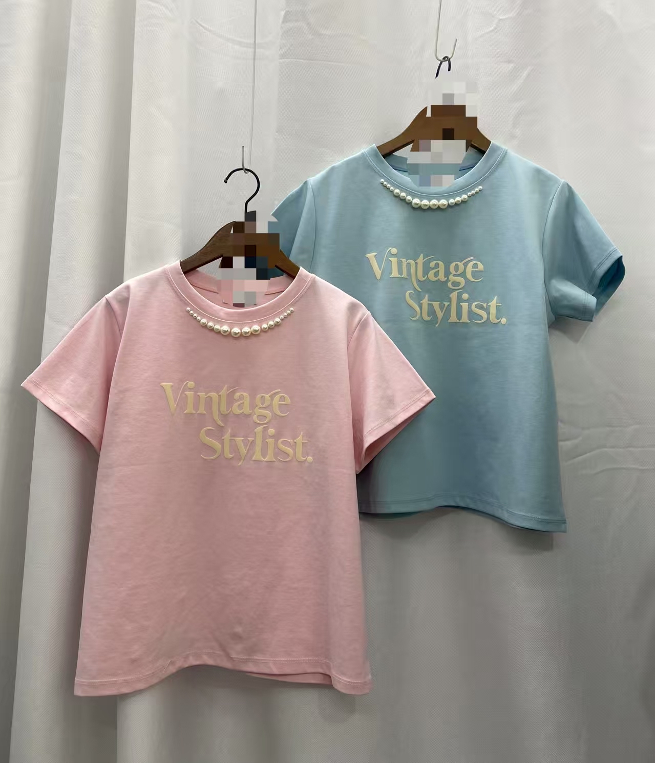 珍珠鏈英文字Tee 