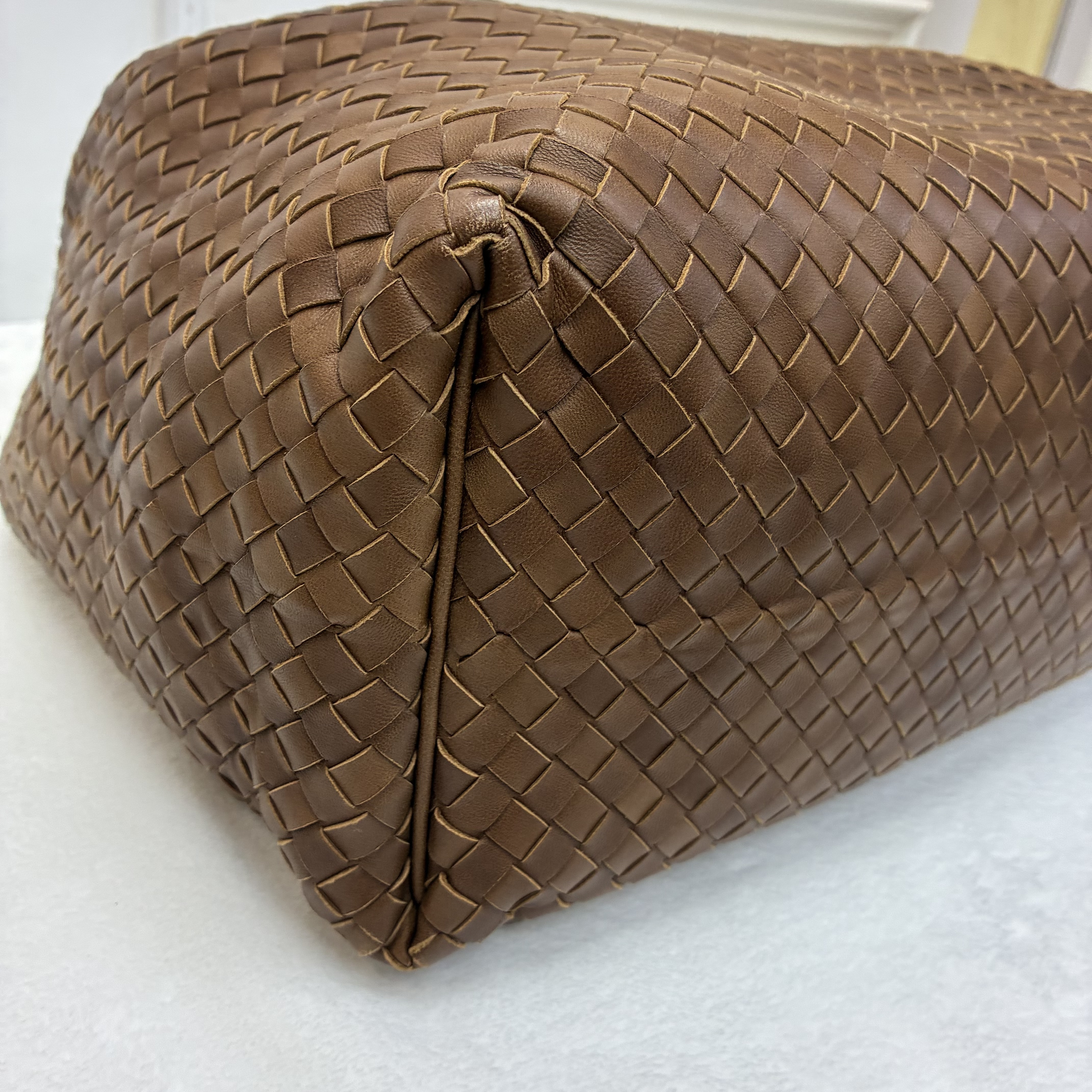 BV Large Intrecciato Veneta Hobo