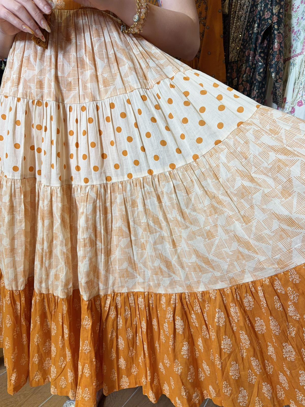 Ginger Yellow Cake 4-layer Sleeveless OP 45" #1453