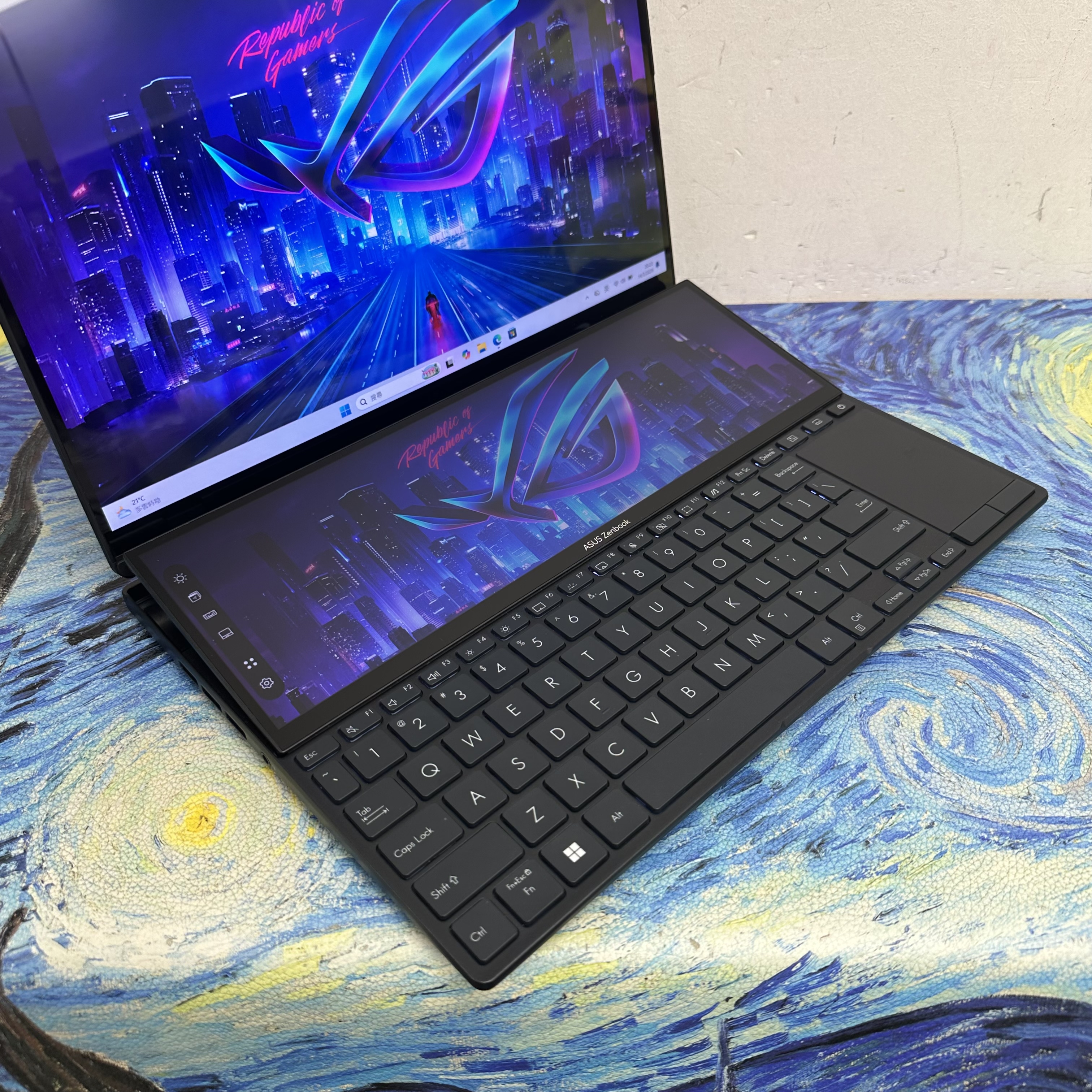 #5606 (2.8K OLED 雙Touch Mon RTX 4060輕薄雙Zenbook🔥) Asus Zenbook Pro Duo 14寸 2.8K 120Hz OLED Mon Intel i9-13900H /32GB Ram/2TB SSD/ Dolby Atmos喇叭/ Gaming Laptop / Notebook / 黑色/ 