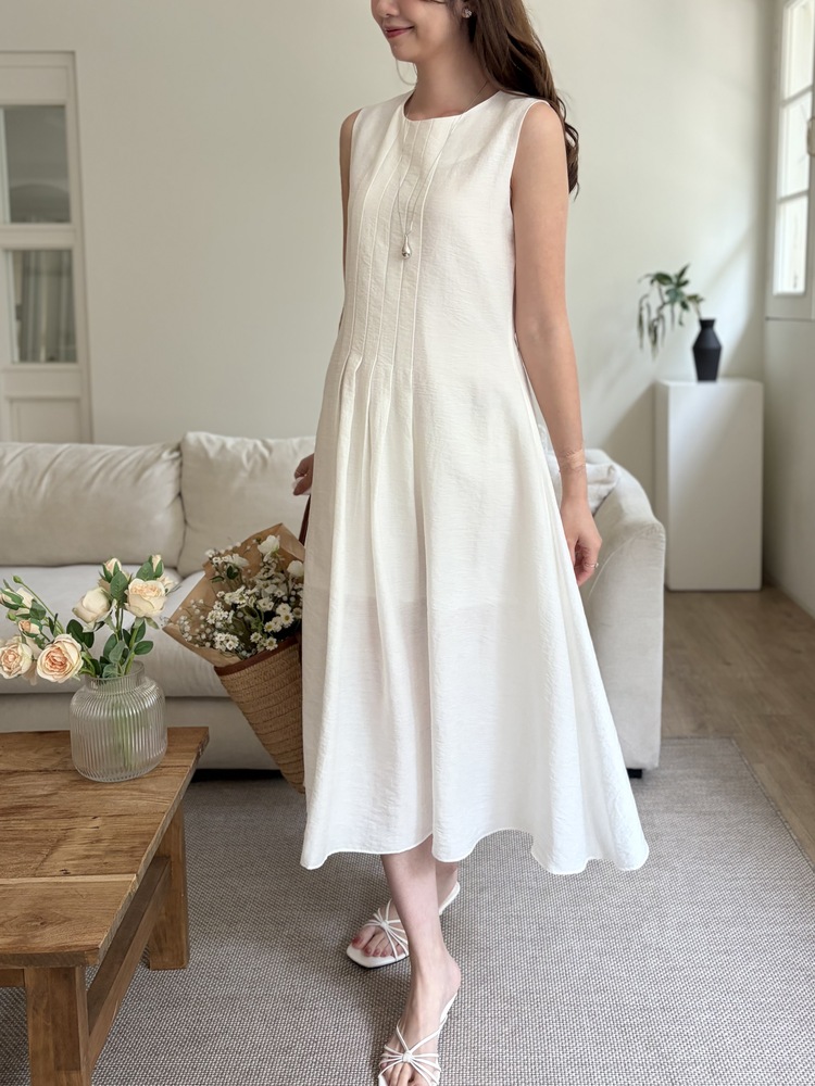Linen Pintuck Dress (Ivory)