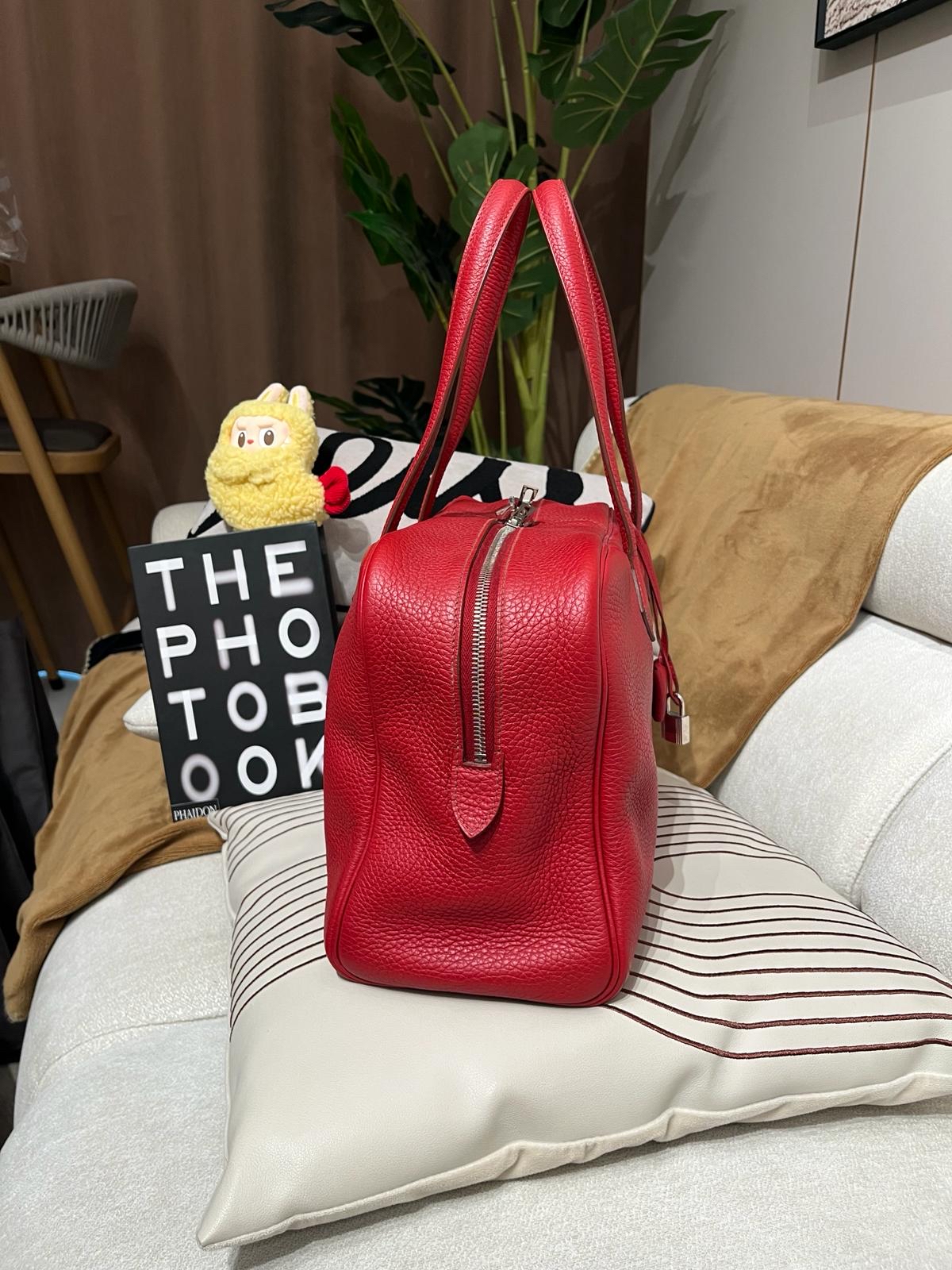 Hermes Victoria 35,STAMP[R] 100%Authentic ,95%new  ✅key lockpad✅dust bag