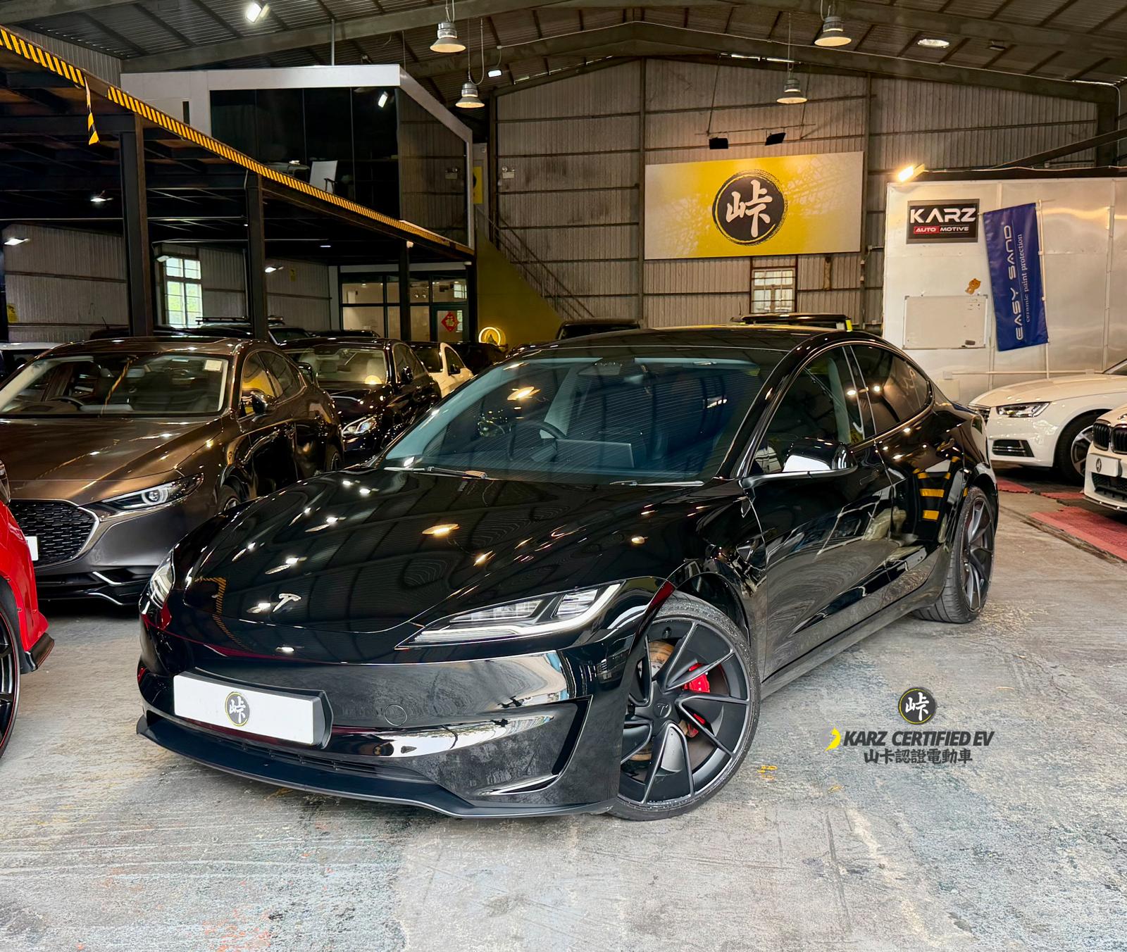 TESLA Model 3 Highland Performance 2024