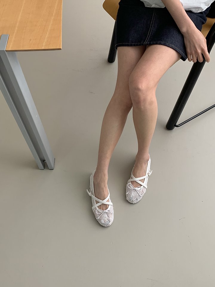 Lacie Strap Flat (2 colors)