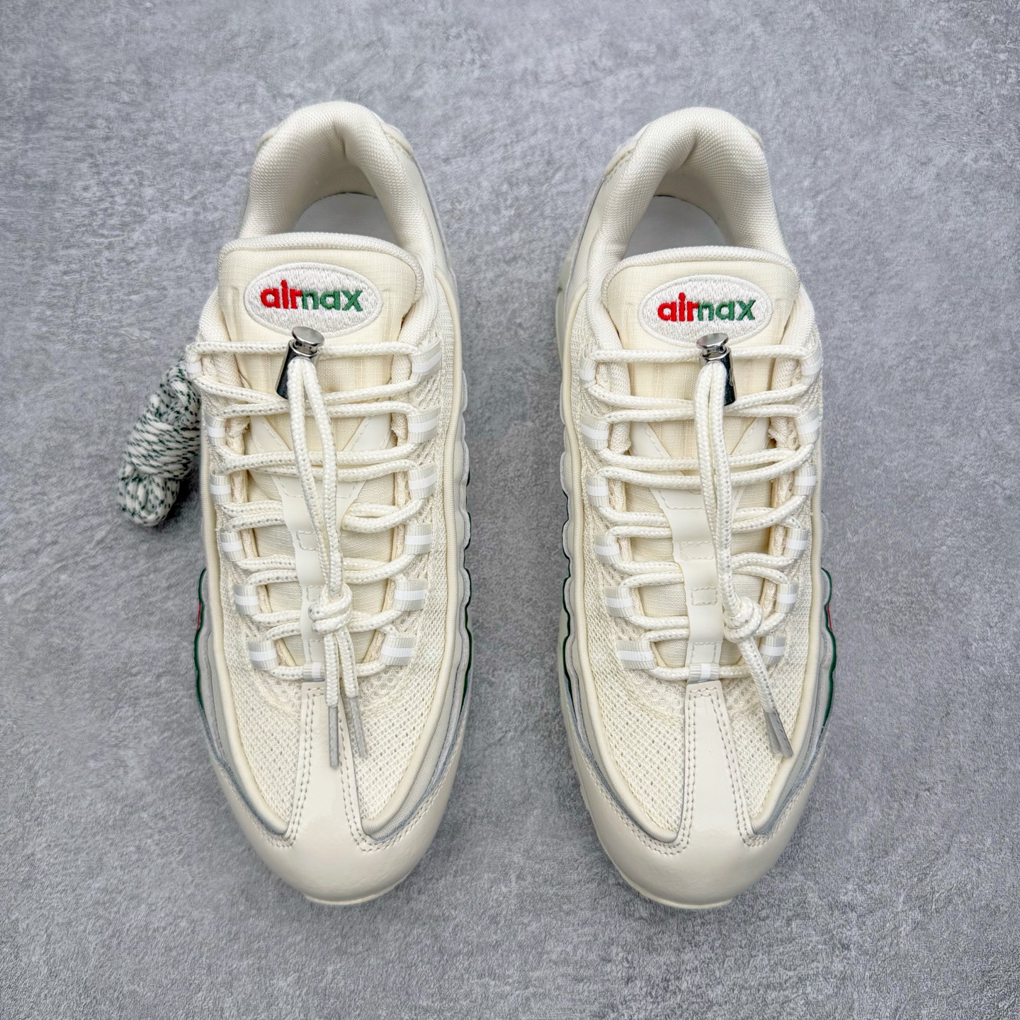 Nike Air Max 95 SPUndefeated Sail IB4453-100