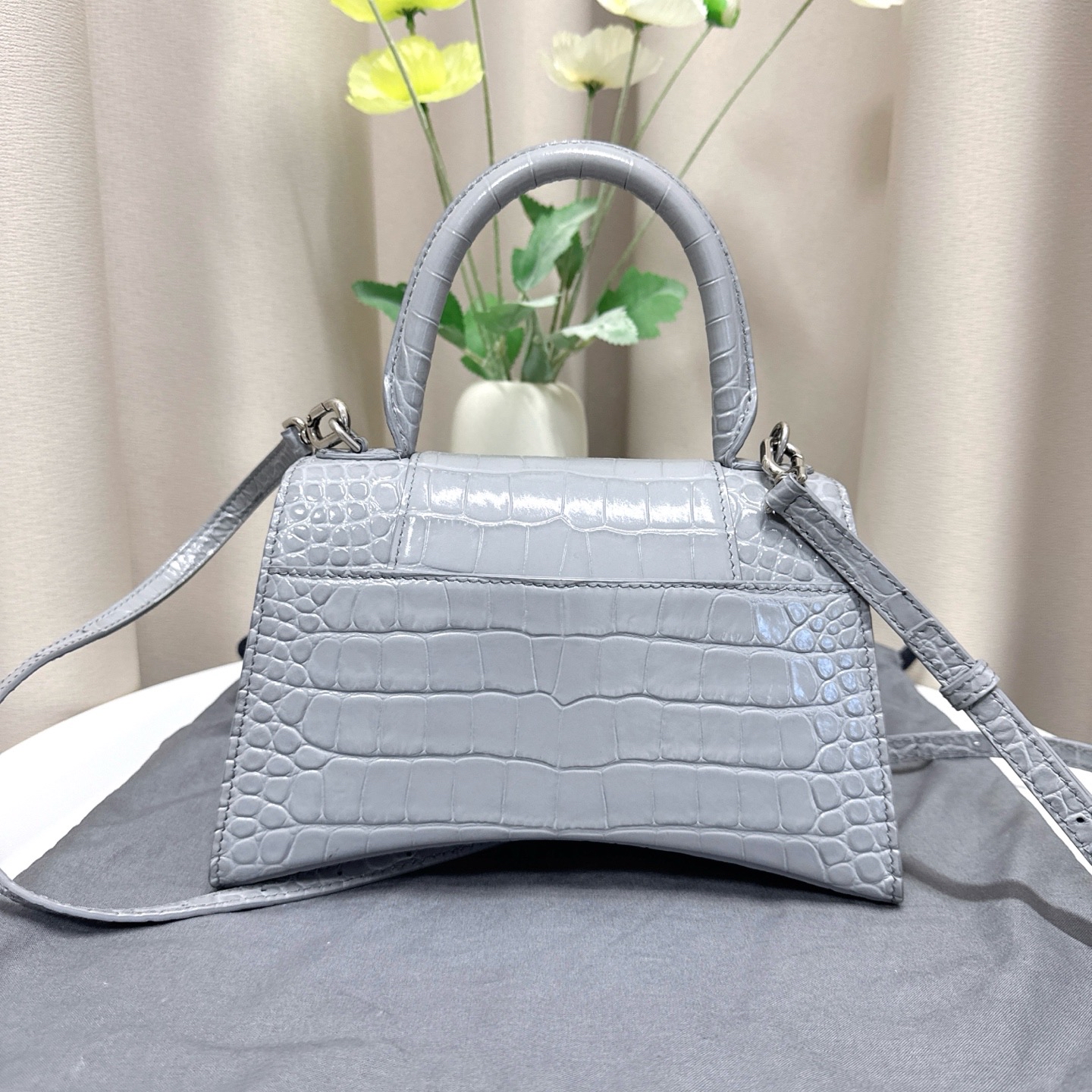 【預訂貨品】巴黎世家灰色鰐魚壓紋沙漏包