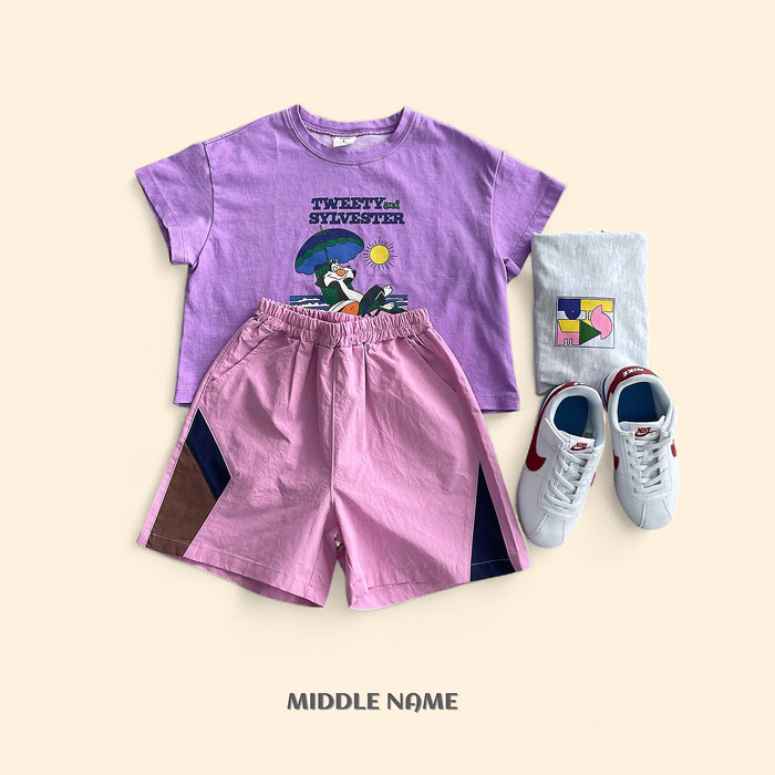 🇰🇷middle name tee