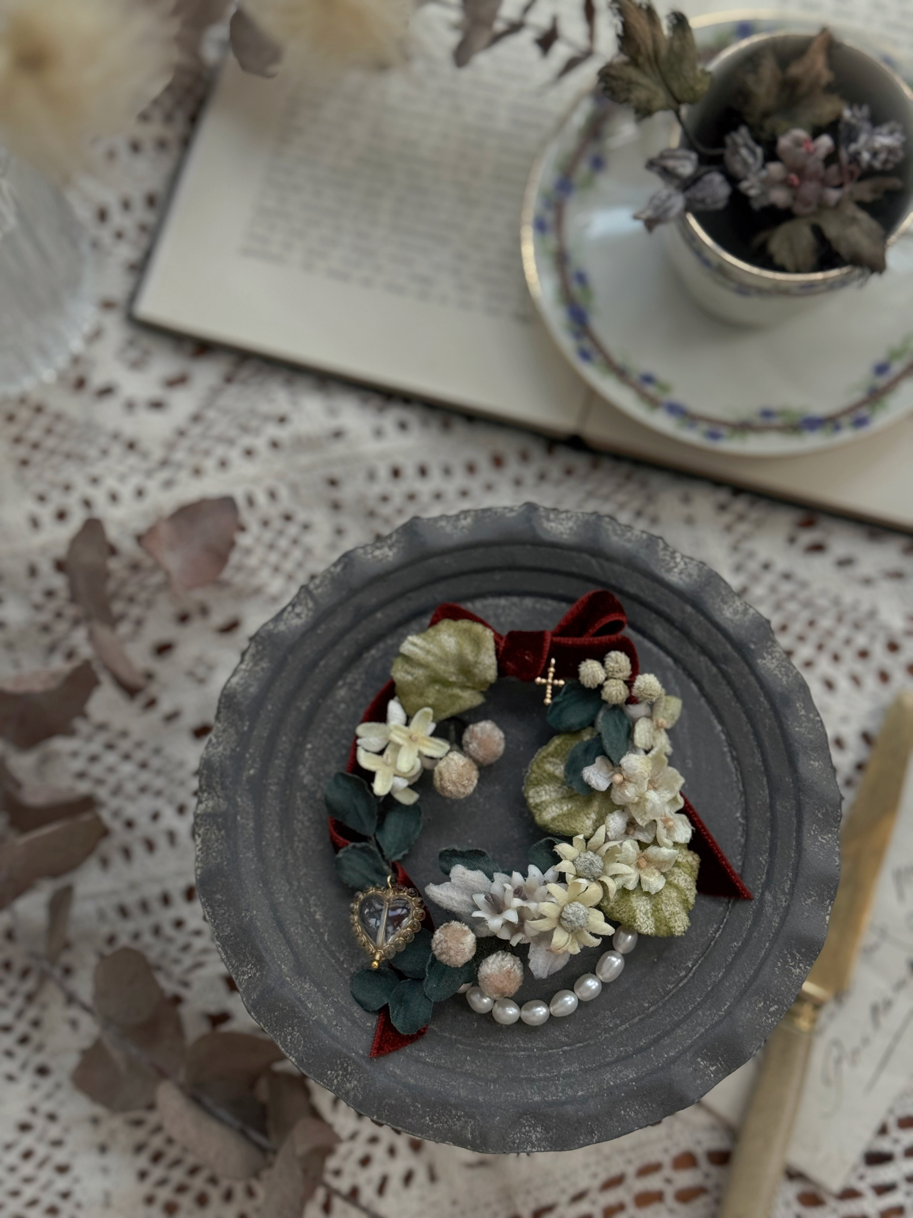 冬日風格布花襟針