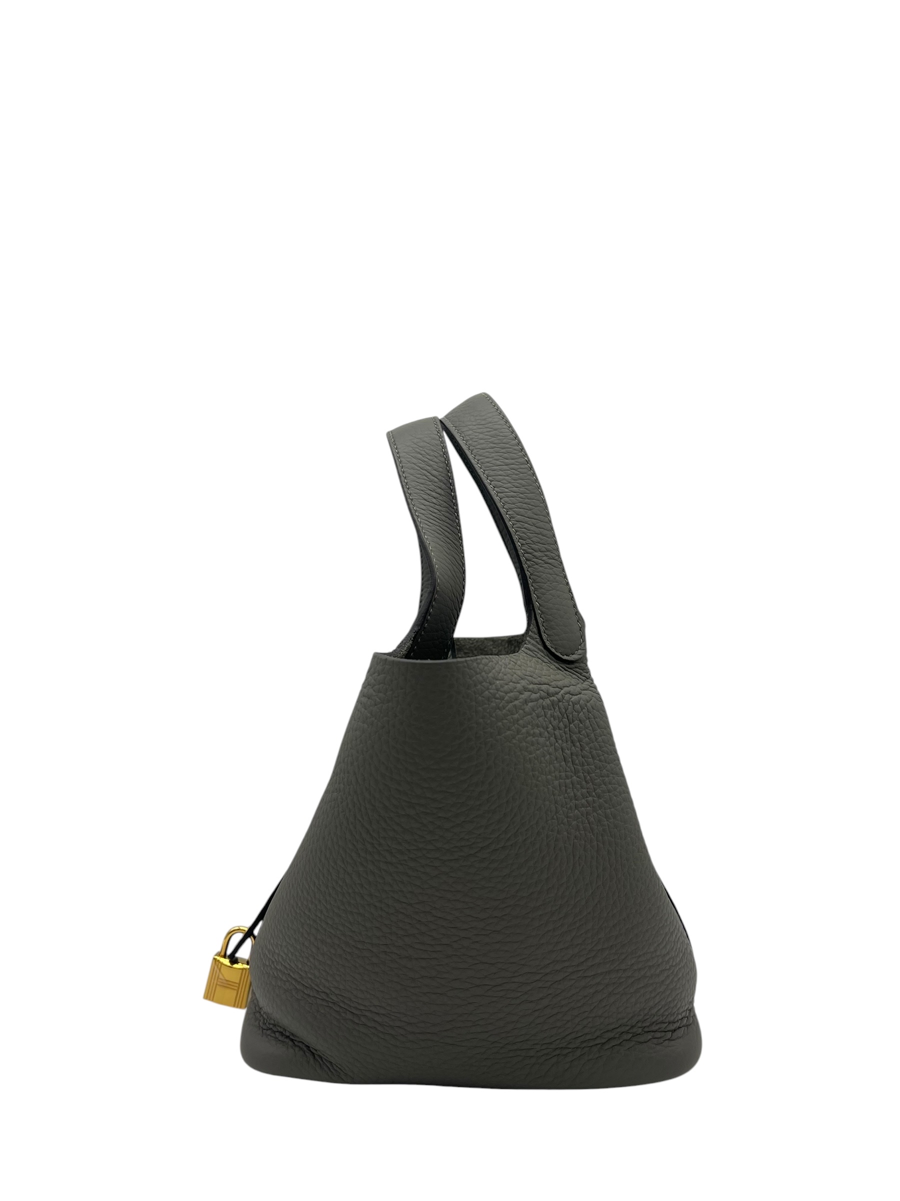 Pre-Owned HERMÉS P18 Stamp U / Product Code: 26060509