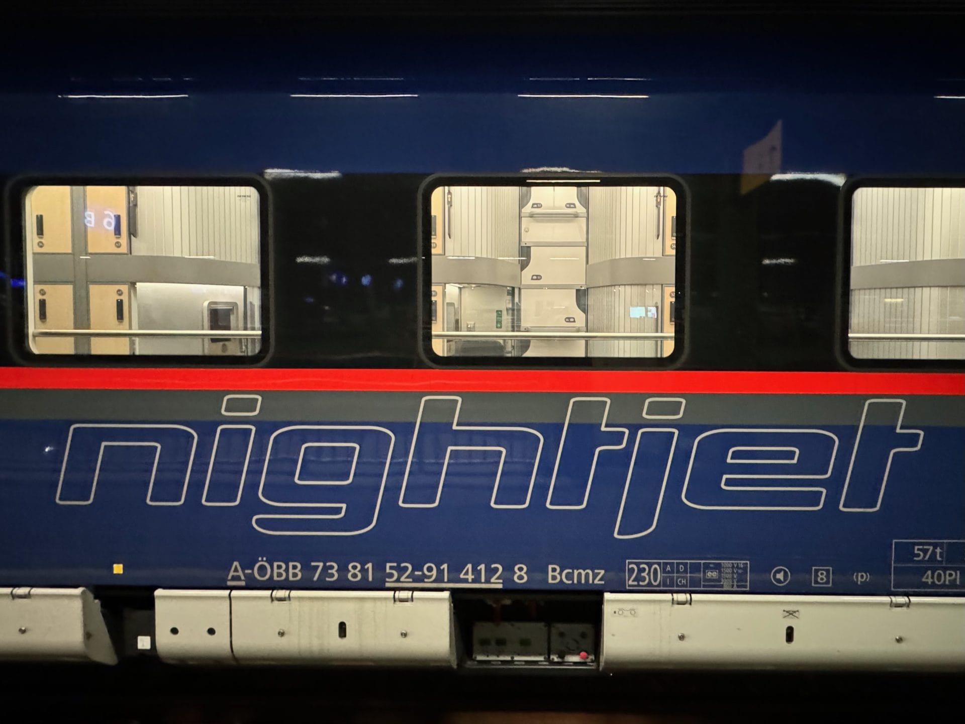 LS models NightJet 8pcs box set (Love your planet ÖBB and SBB grouping) N 1:160