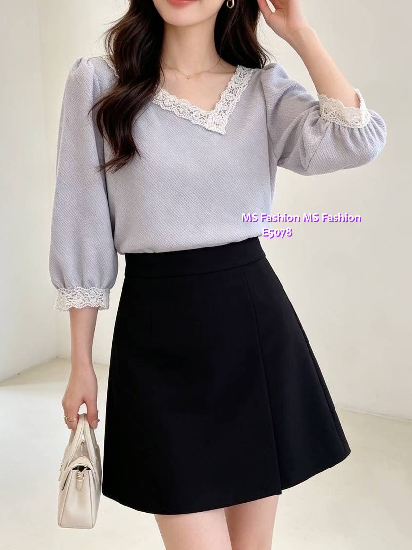 E5078 特色V領拼lace top