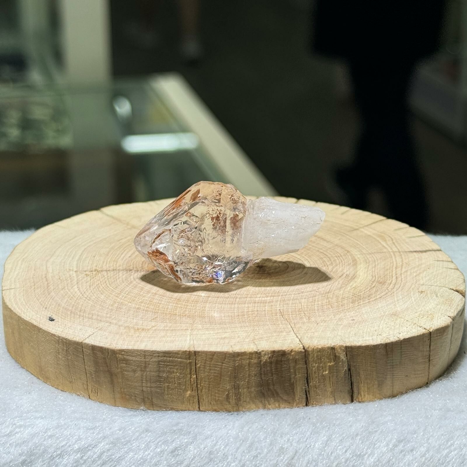 紅泥骸骨水晶 - 2