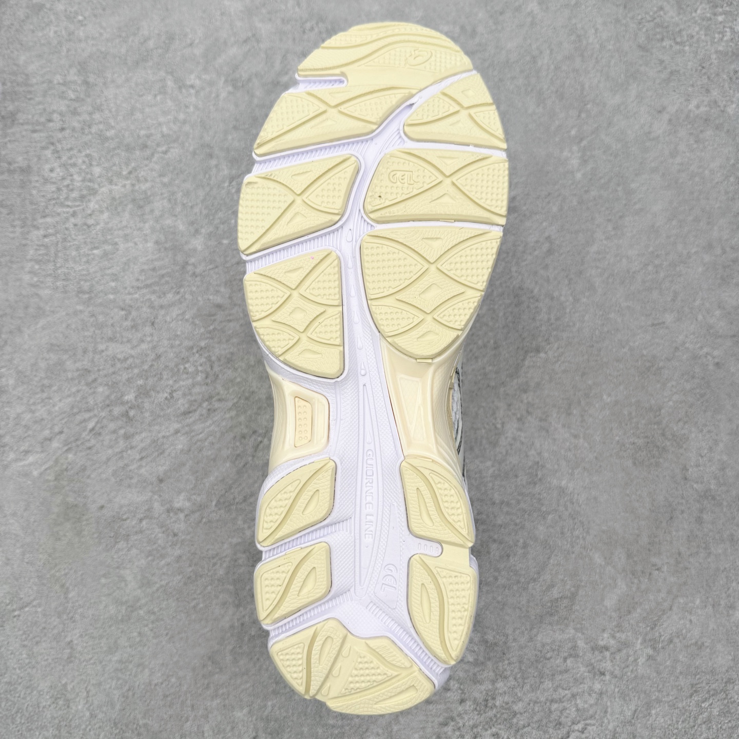 Asics Gel-Cumulus 16