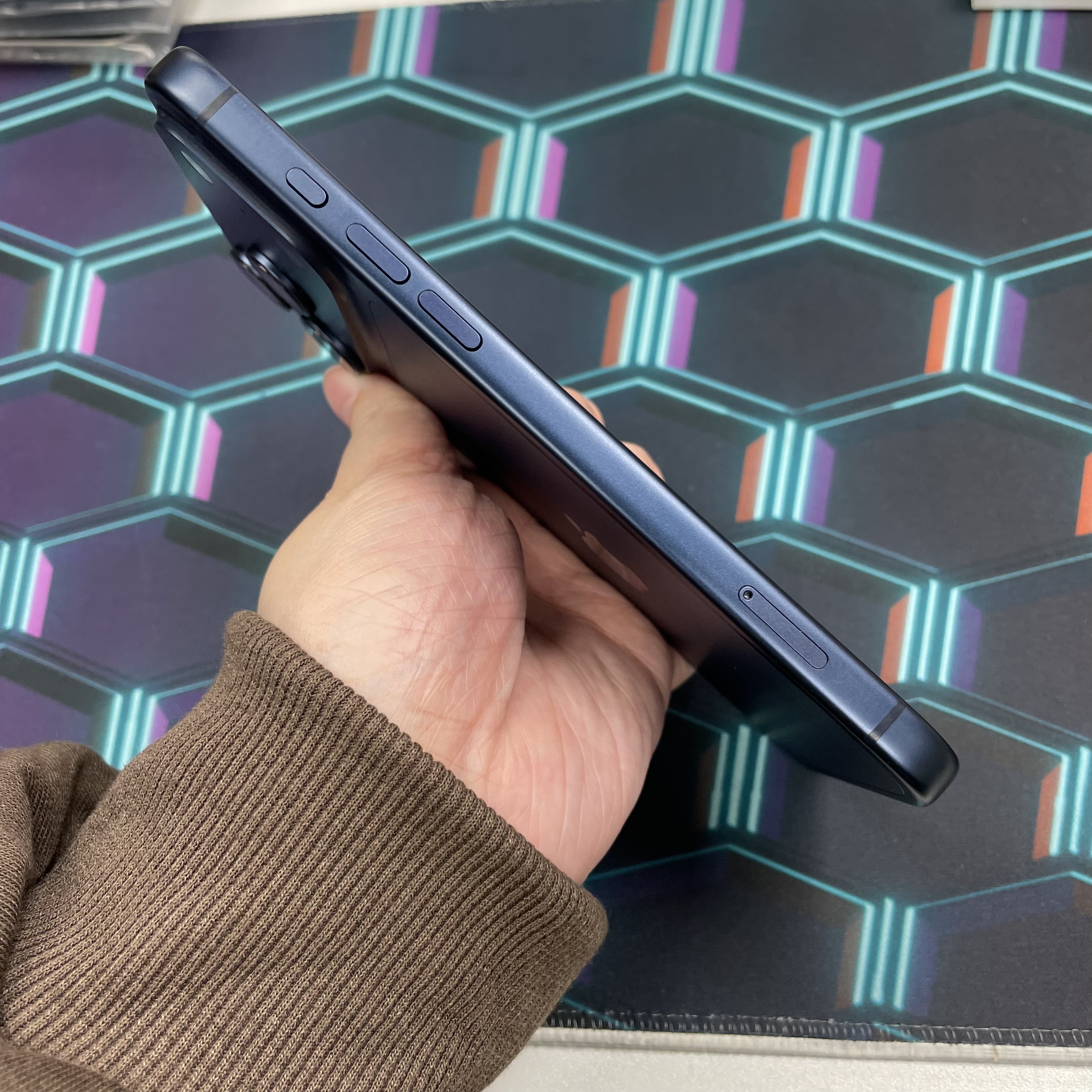 *6033 17 Promax 完美機 256GB 電100 藍色 blue