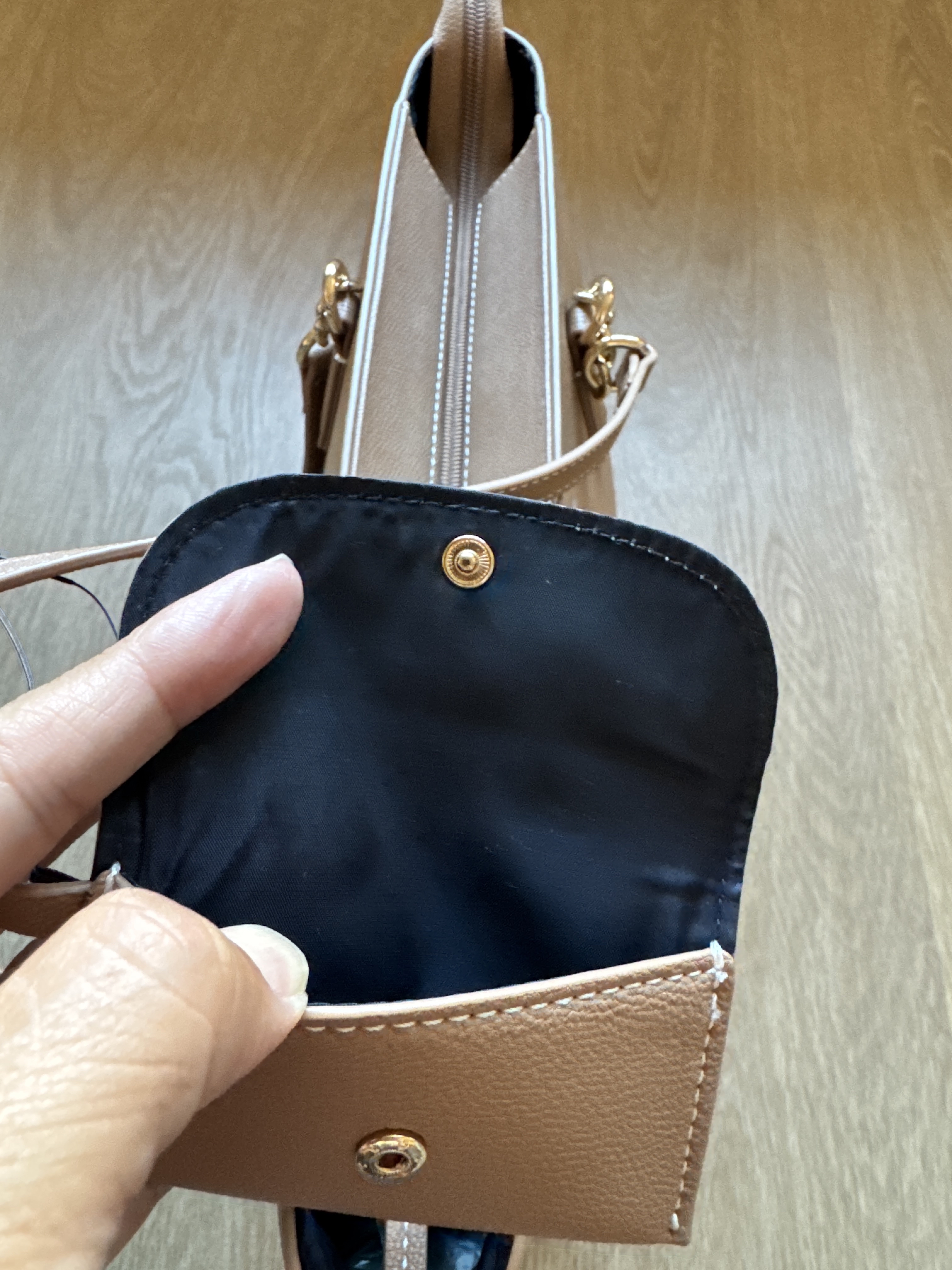 Tommy Hilfiger啡色女裝手袋 (香港現貨)