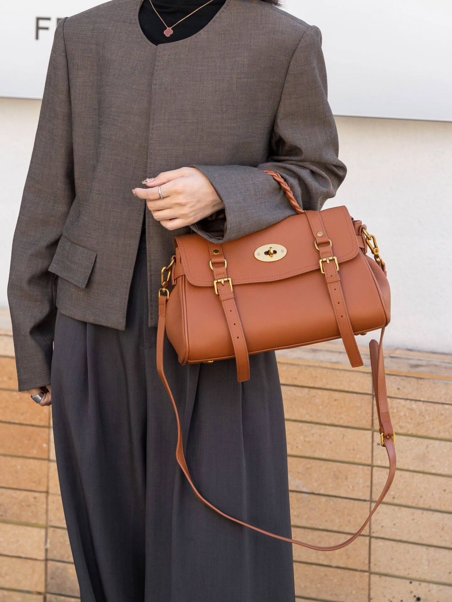 6683# 手提斜挎通勤包🇨🇳