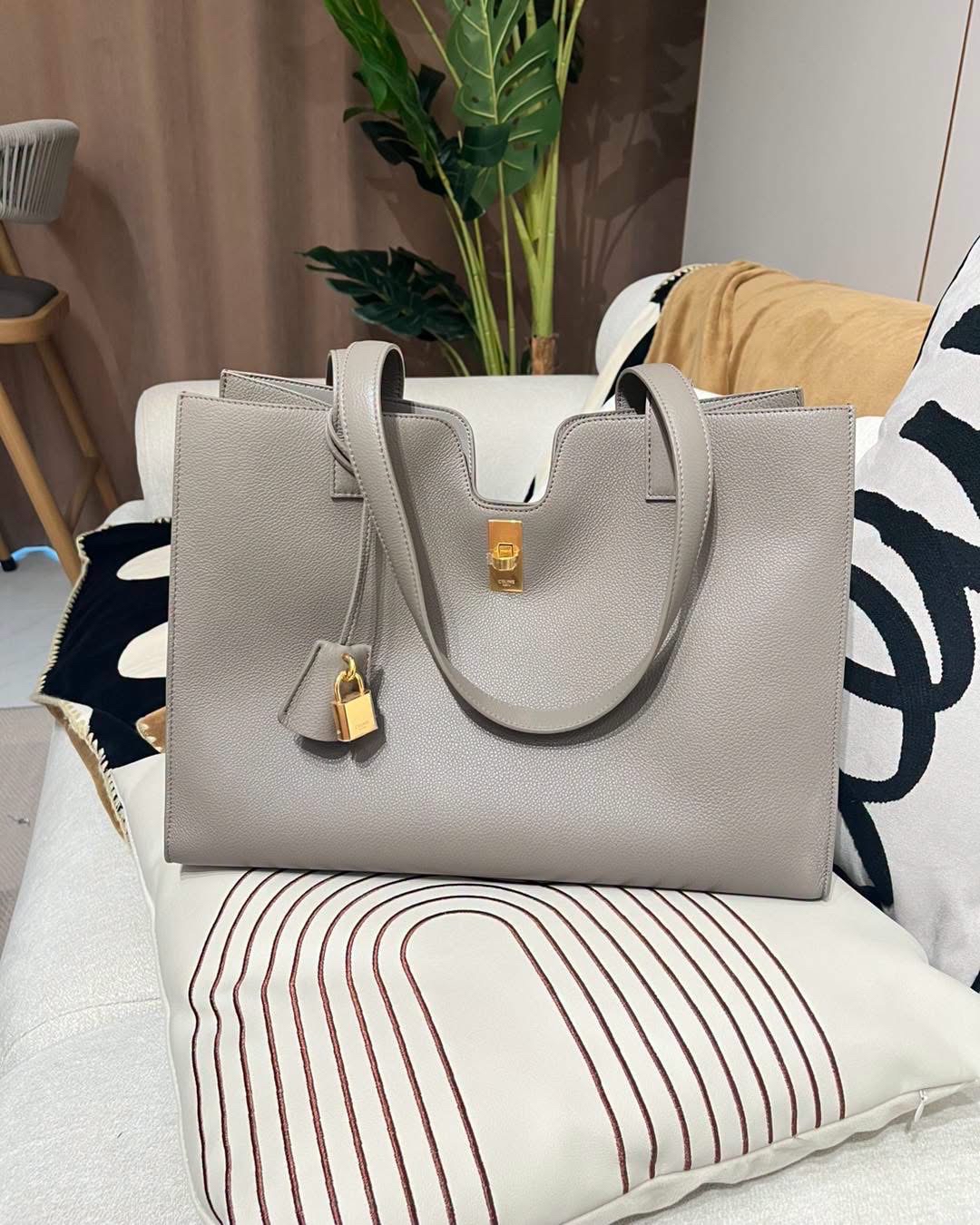 未使用品 Celine 16 Tote Bag 100%Authentic, Unused 未使用品 ✅Key lock ✅Dust Bag