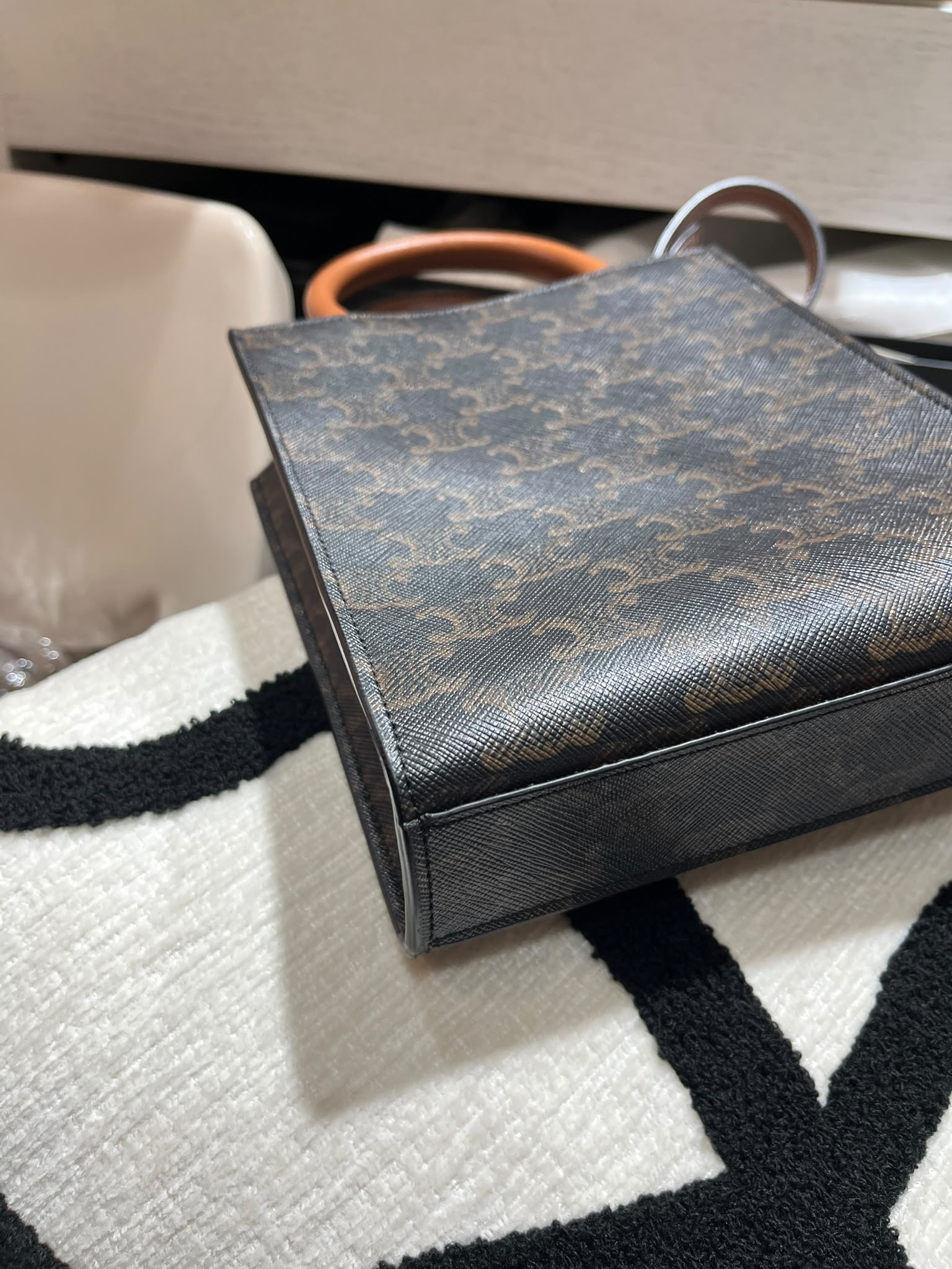 未使用品 Celine mini vertical cabas tote bag   100%Authentic,unused 未使用品 ✅dust bag 