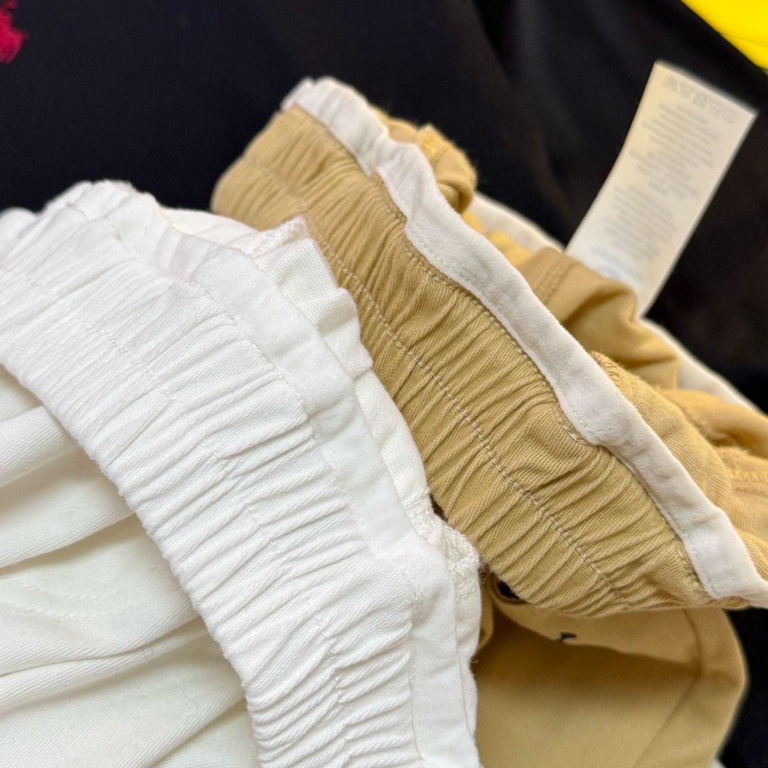 (M) 小馬刺繡梭織休閒褲2色選擇/$78條。2條起$68條。