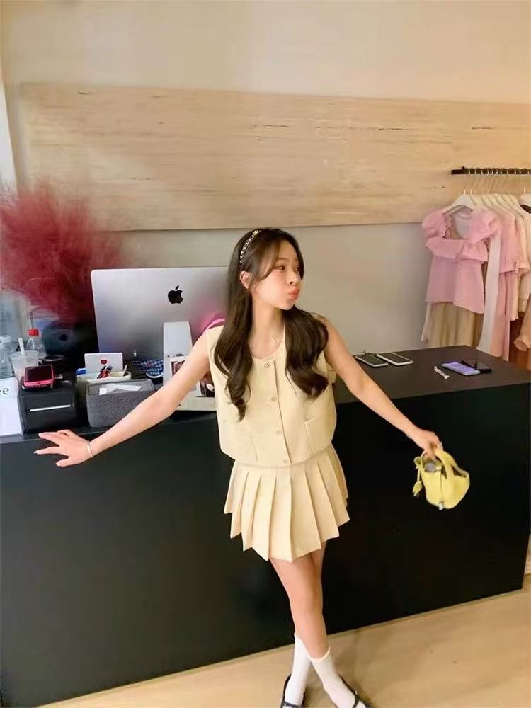 ST243小香马甲套装