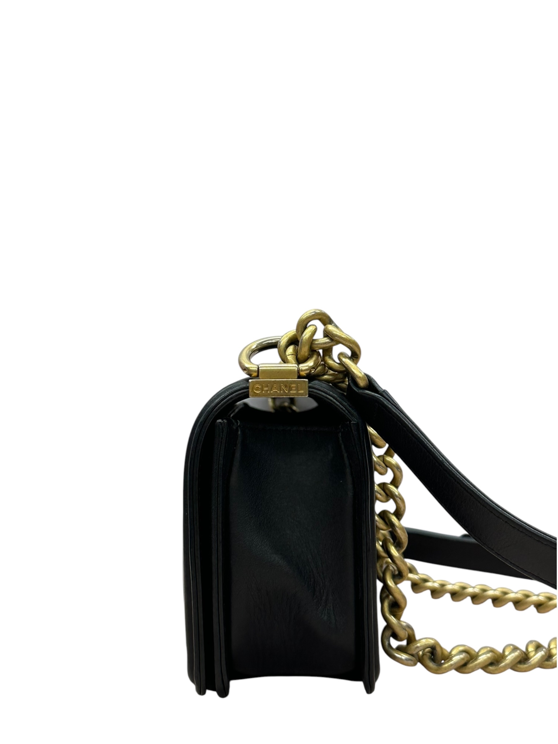 Pre-owned Chanel Boy 20 Flap Bag 牛皮 / Product Code: 082101