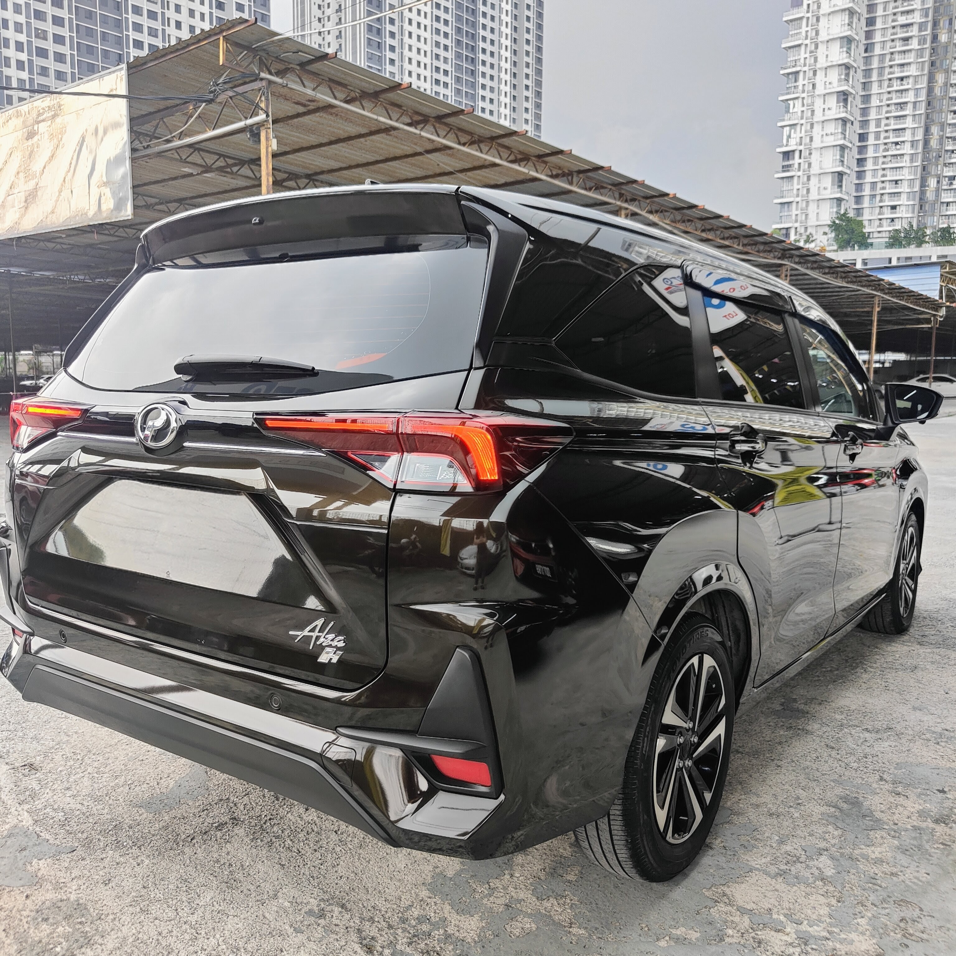 2023 PERODUA ALZA H 1.5 (CVT)