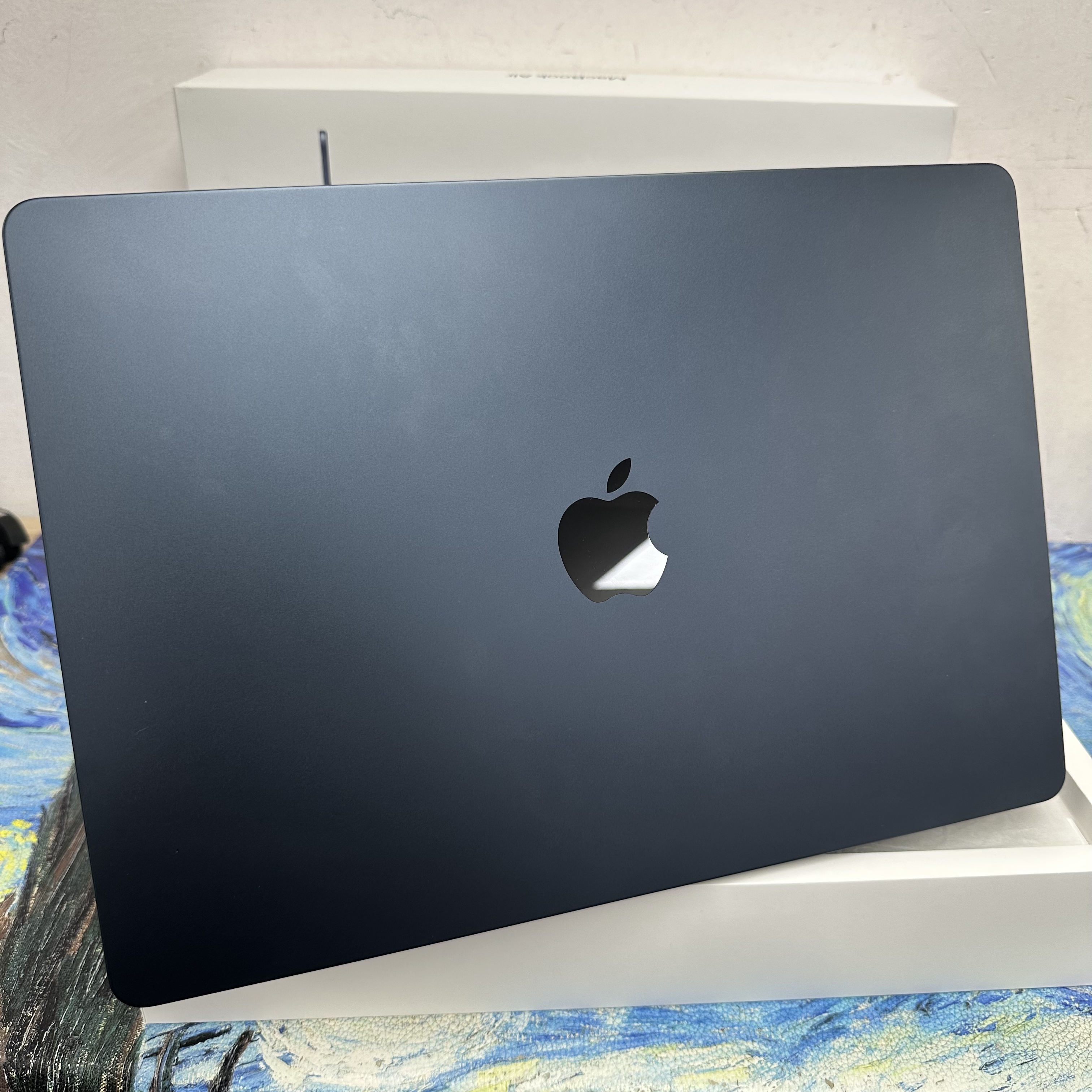 #5896 全新質素APPLE  MacBook Air M4 2025 M4 CPU/ 16GB Ram/256GB SSD/10核心GPU/Liquid Retina Mon/15吋/午夜藍色/Gaming Laptop / Notebook / 超強續航能力/文書機 / 畫圖 / 剪片 / Movie / Netflix