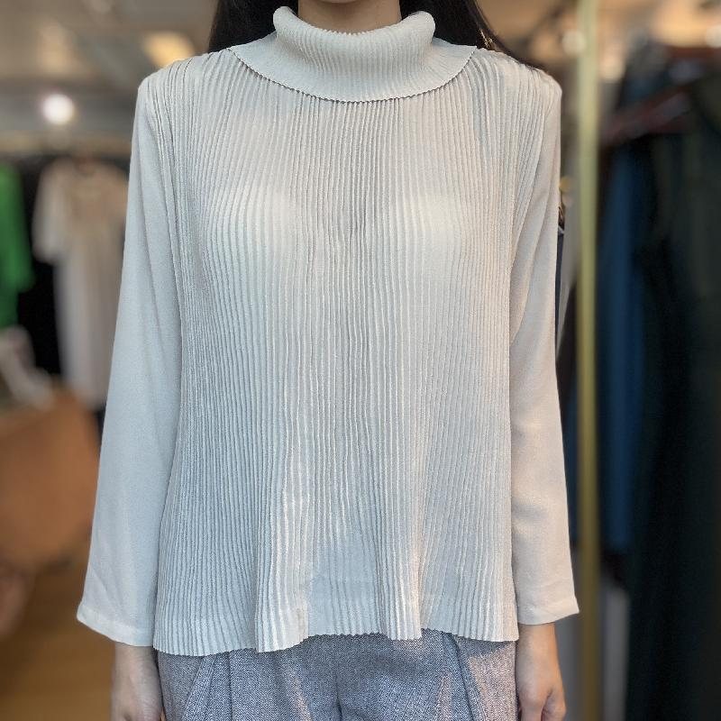Vintage Classic Accordion Pleat Roll Collar Blouse(PP001-5)
