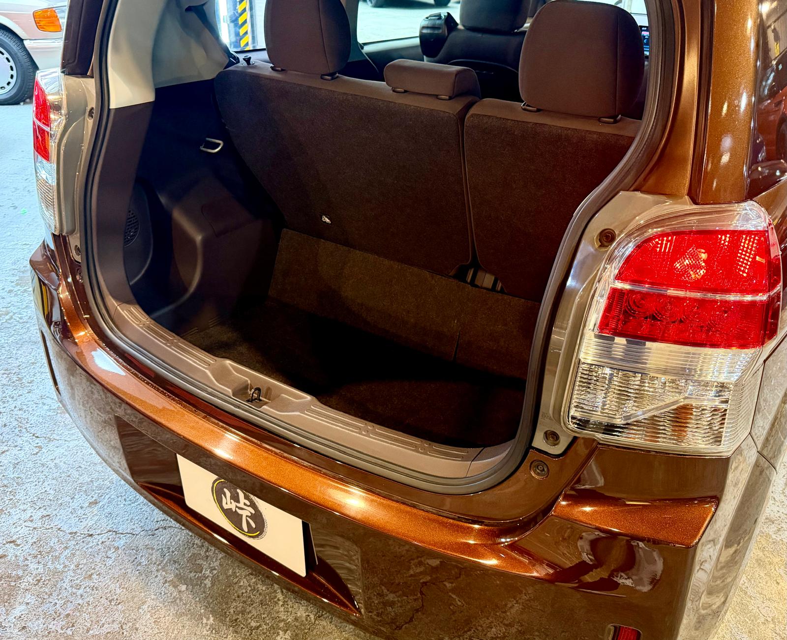 Toyota Spade G 1.5 2013