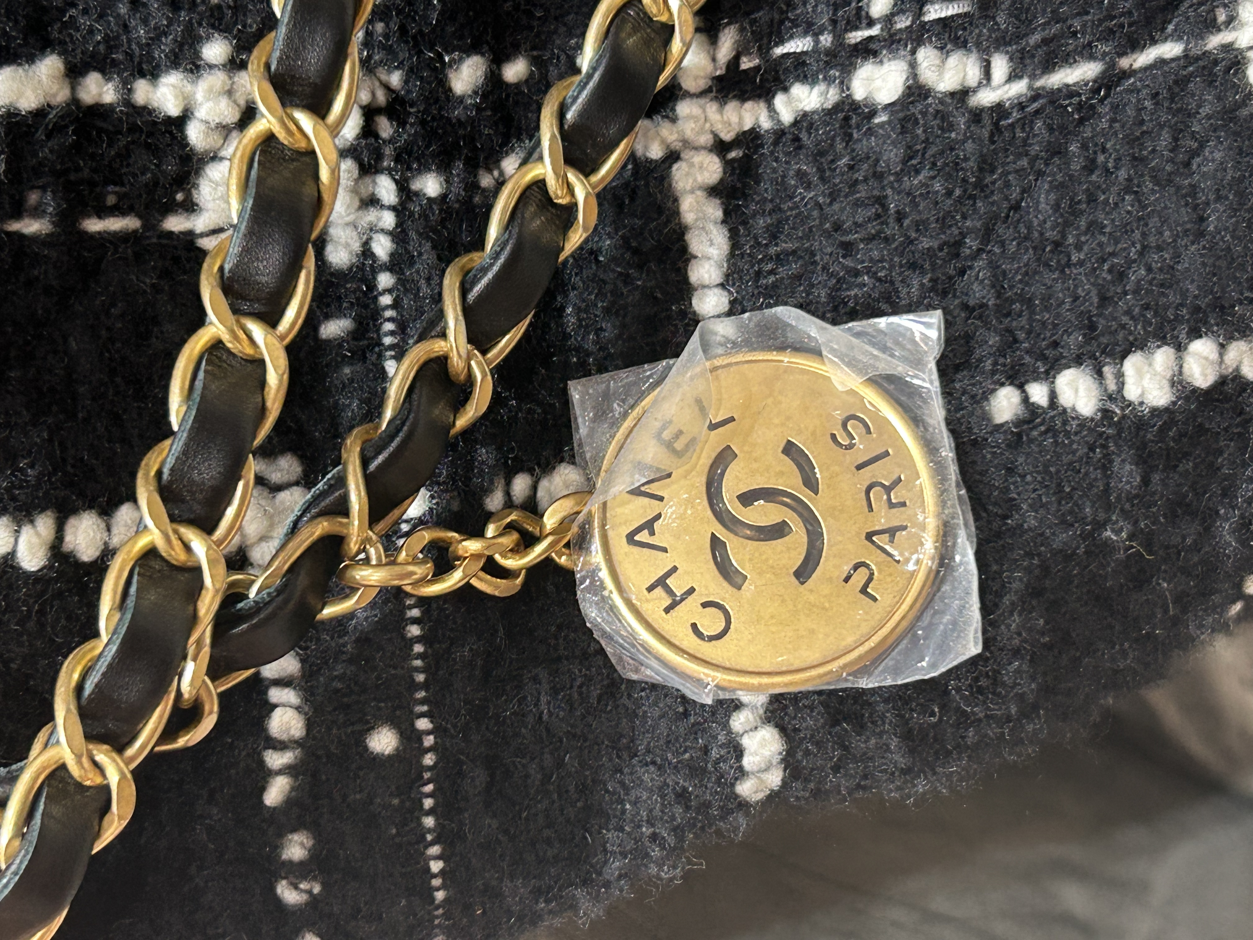 Chanel 22 bag tweed 限量特別版 ,100%Authentic ,全新 ✅晶片✅pouch袋✅塵袋 