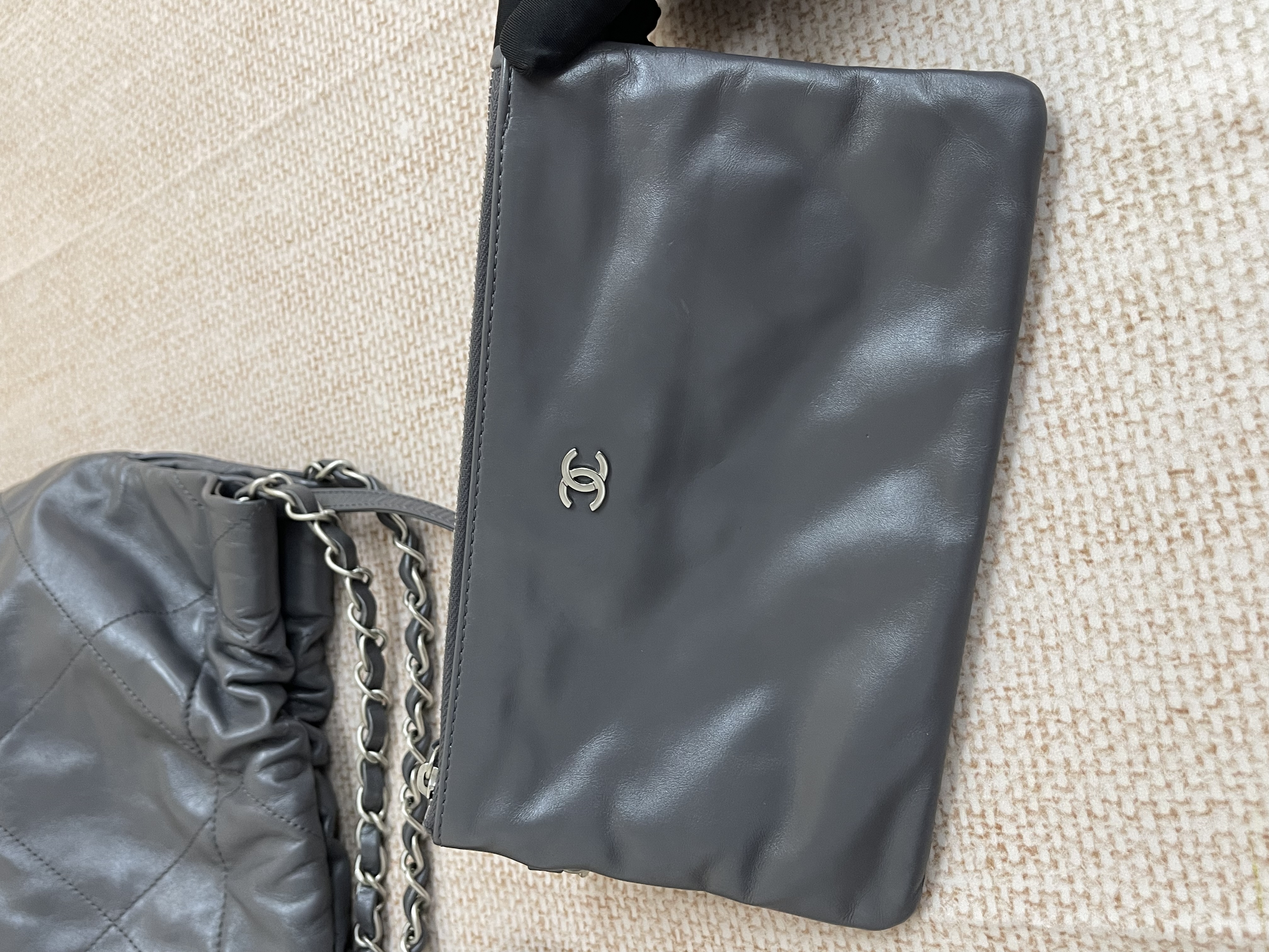 Pre-owned Chanel 22 bag / Product Code: 26022103