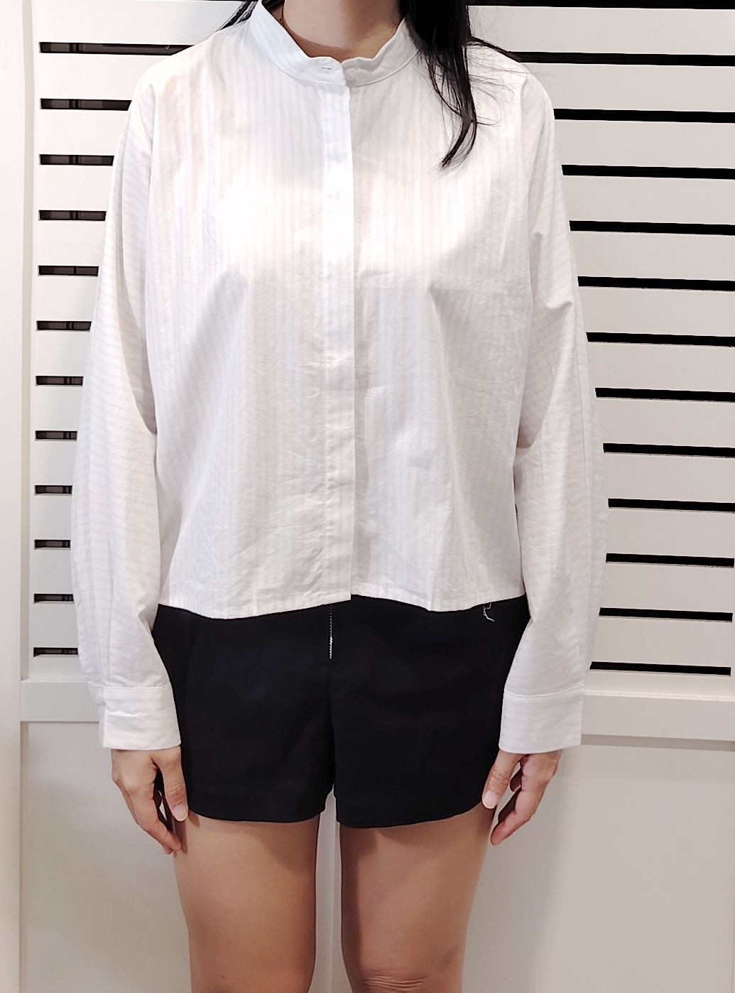 25029 Medium Collar Button Down Long Sleeve Shirt