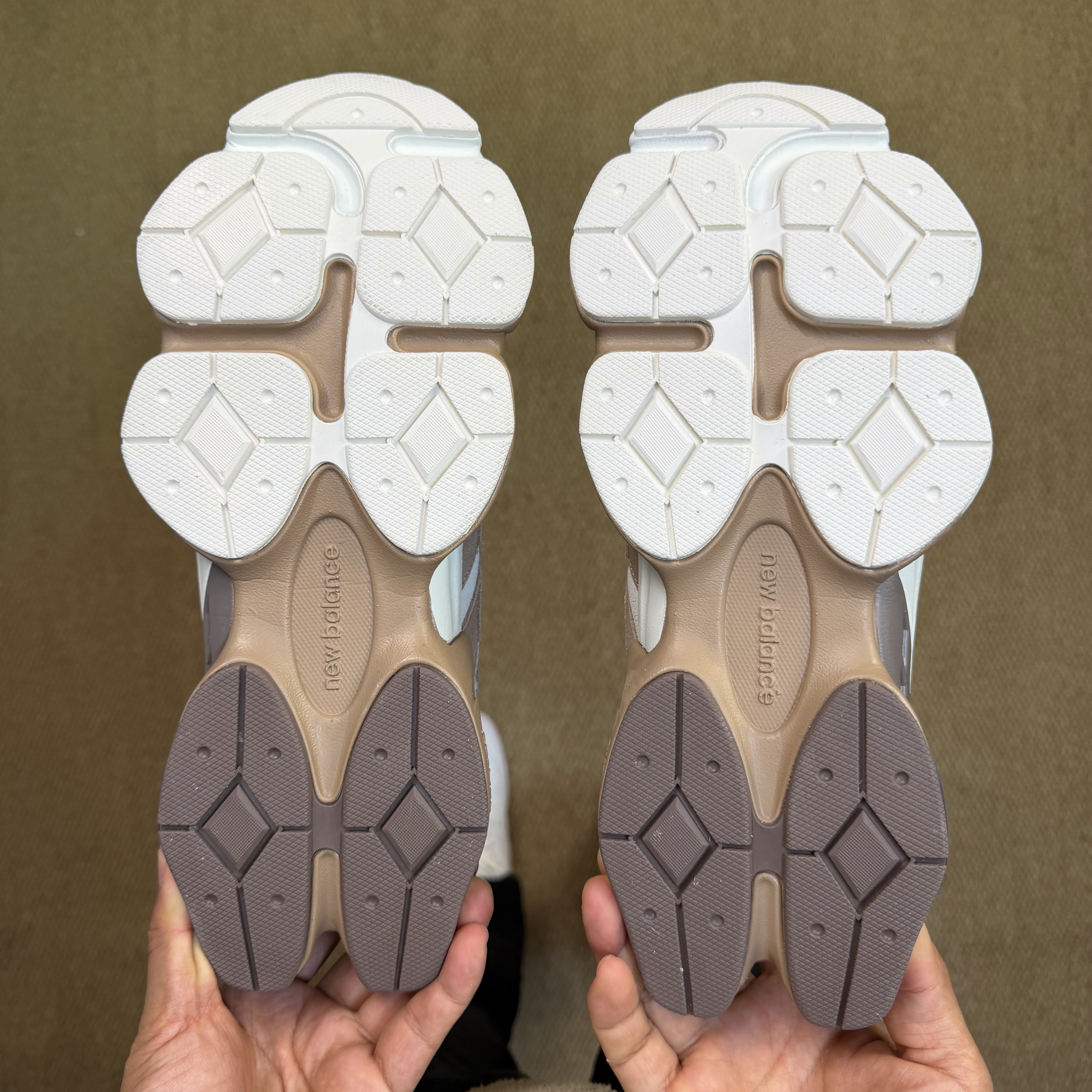 New Balance 9060 U9060ETN