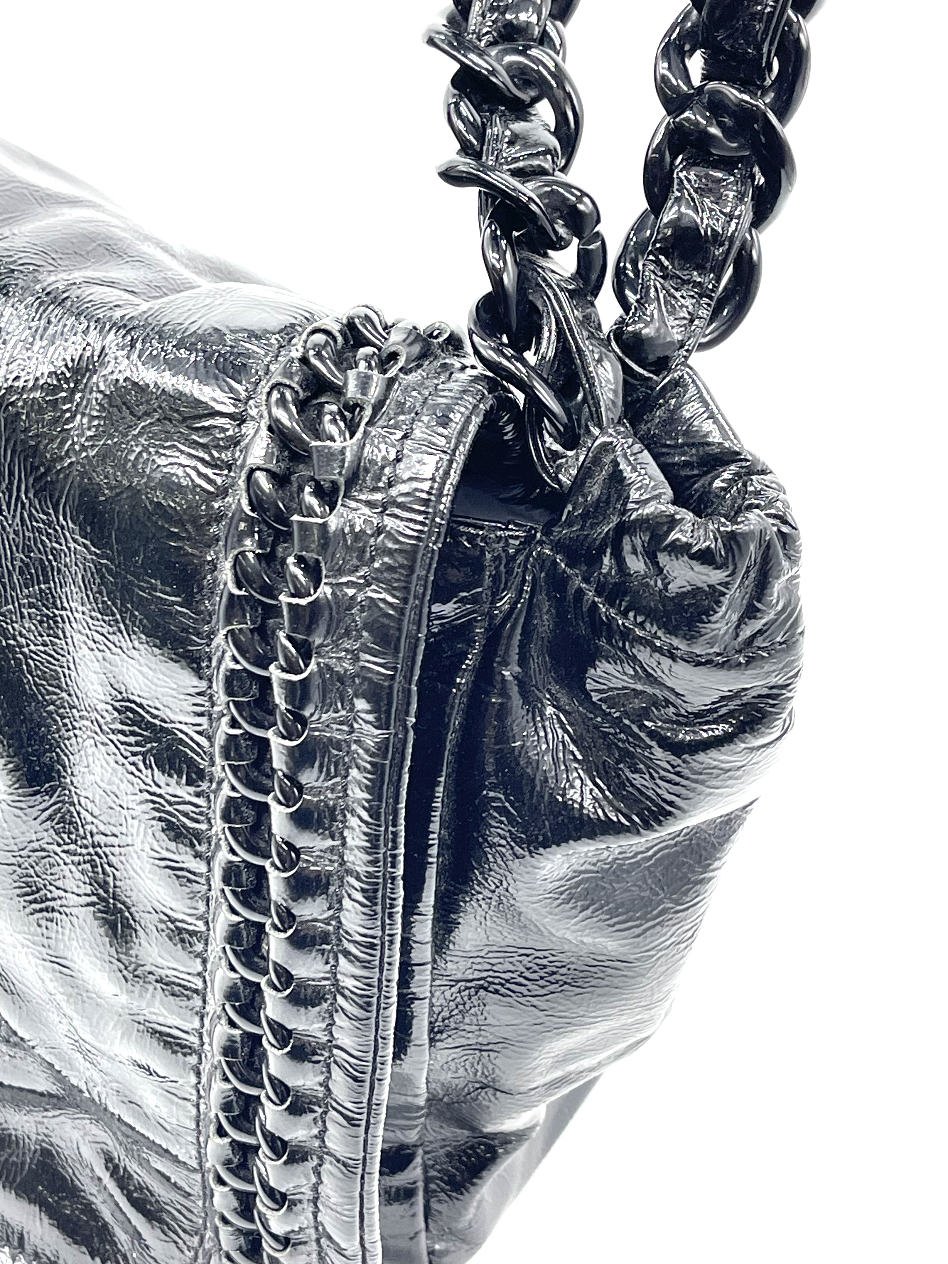 Pre-owned Chanel Black Patent Leather Luxe Ligne Flap Bag / Product Code: 26040308