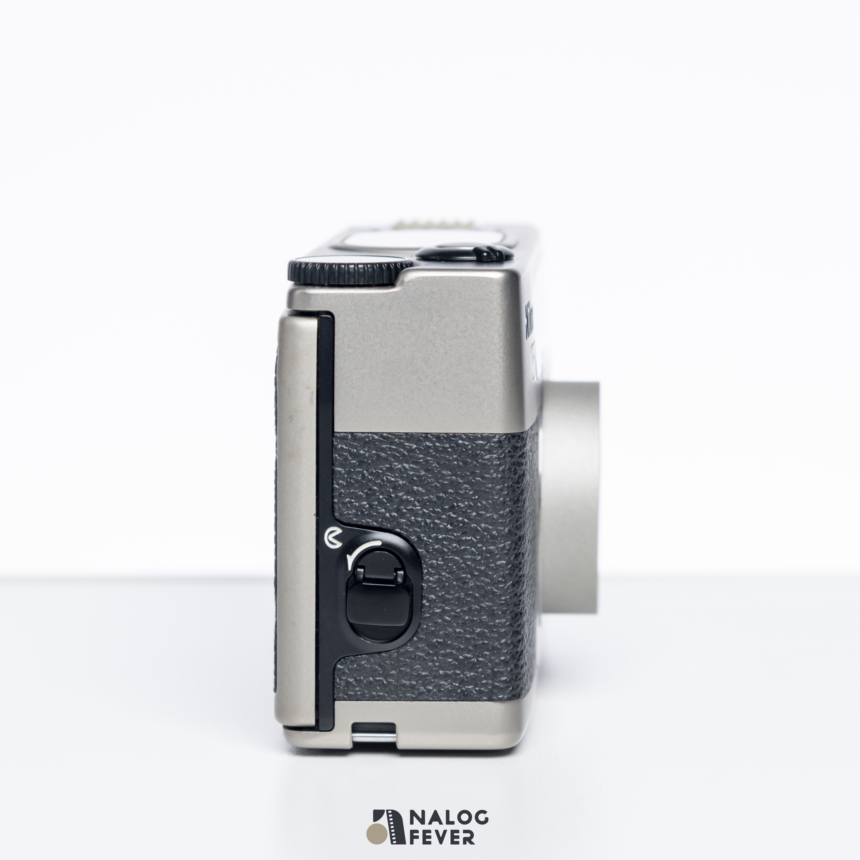 Nikon 35Ti  (原裝手繩, 原裝CS-1100皮套, 送一粒CR123A)