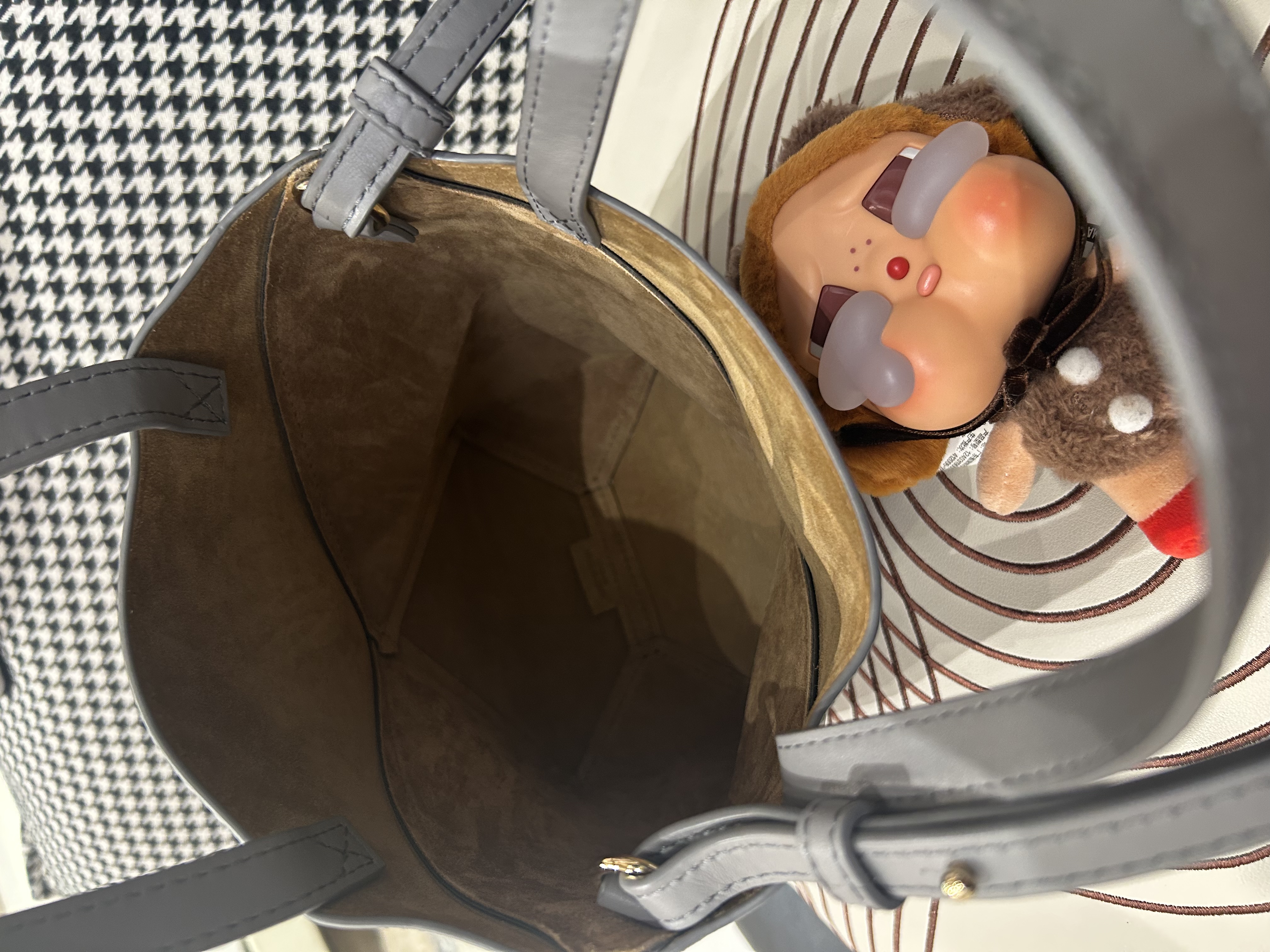 Loewe Mini Fold Tote bag 深灰牛皮拼銀色 100%Authentic, 98%New ✅Dust bag