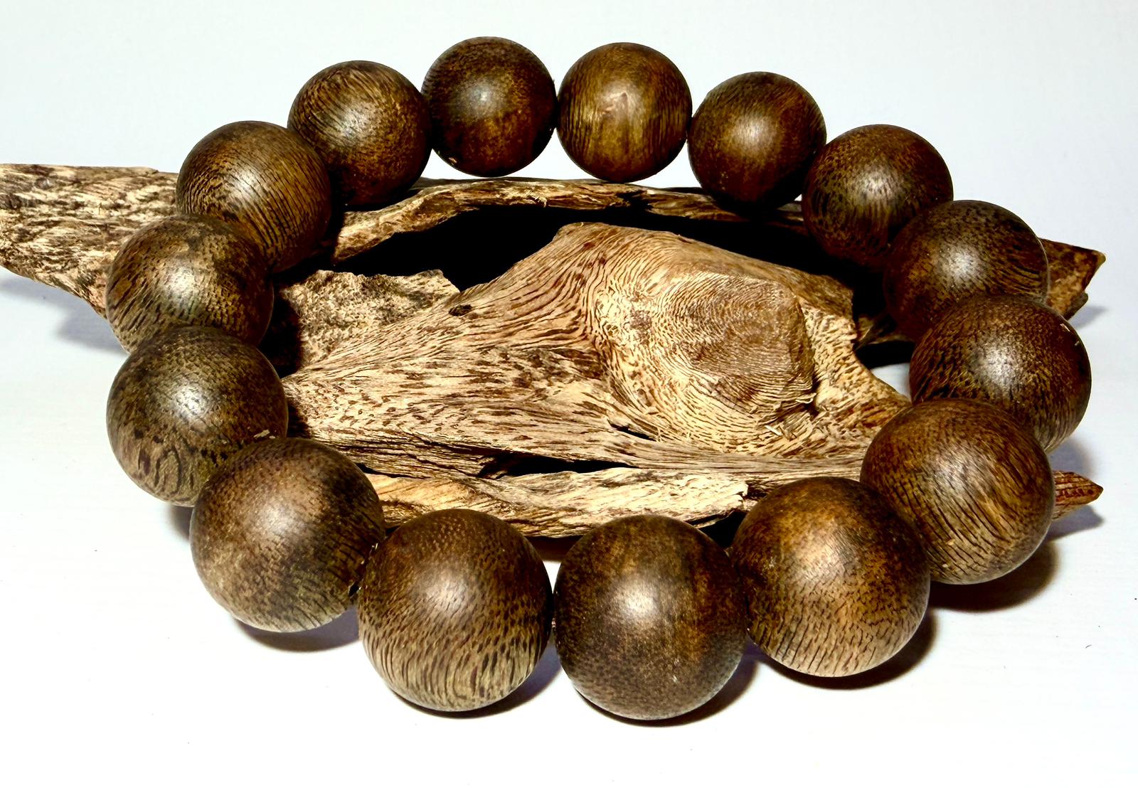 沉香手串 15mm單圈18克 (中至高級之選 香韻7星級限香港地區發售及實體店交收)