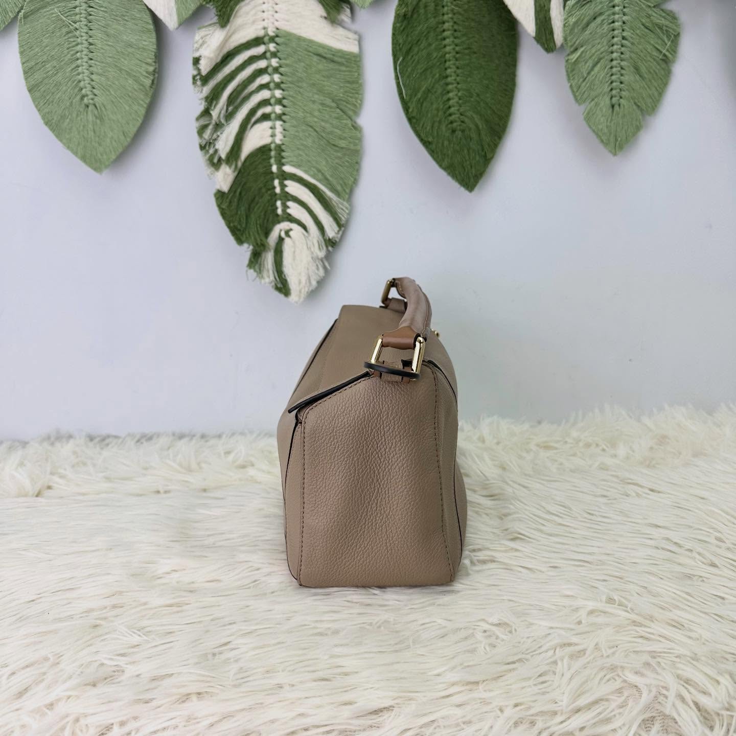 LOEWE🤍PRE OWNED Small Puzzle 沙色 手提單肩斜肩包🤎