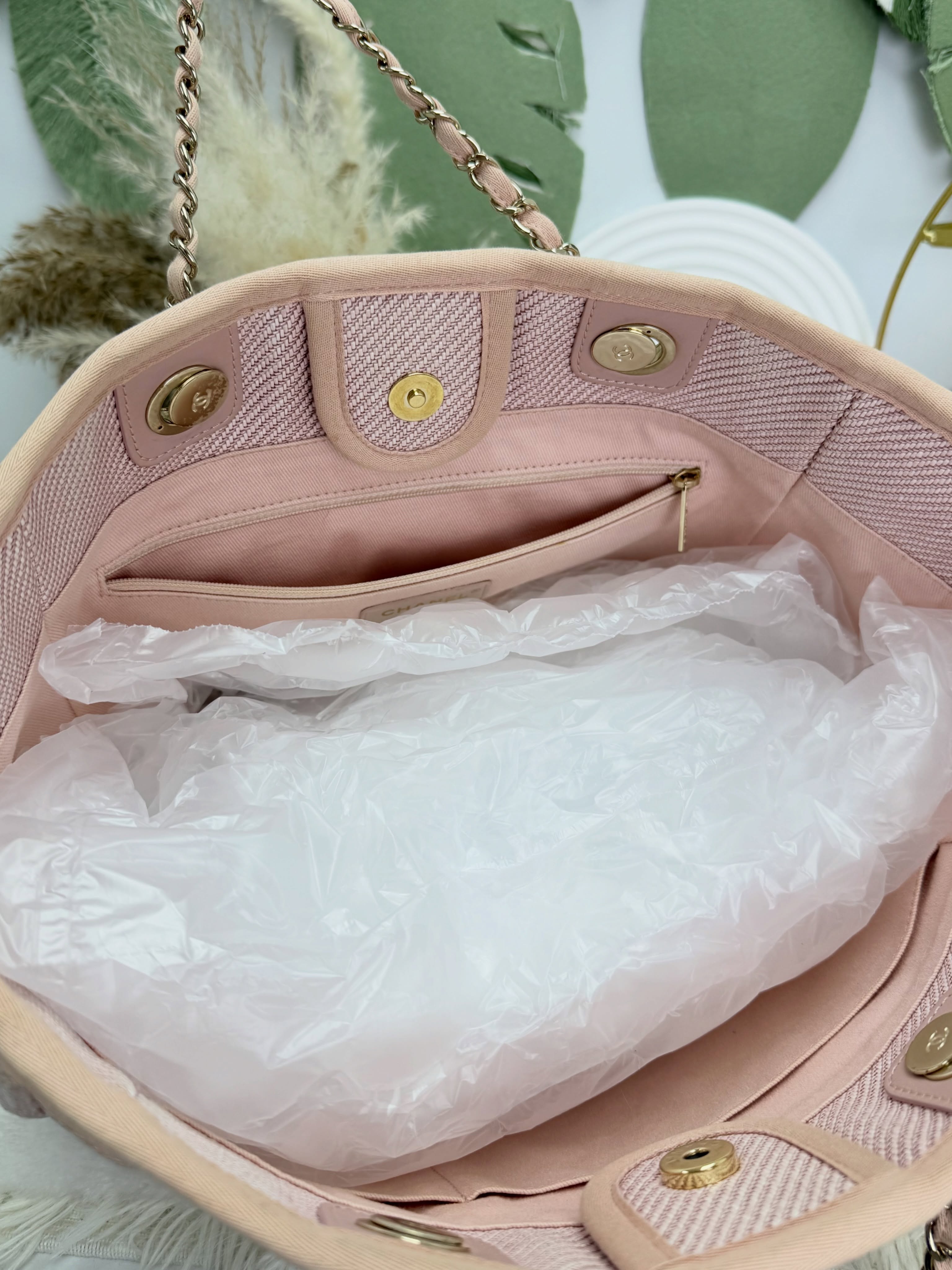 Chanel 👜 PRE OWNED 🛍️粉紅色金扣沙灘包 有卡30開 🩷