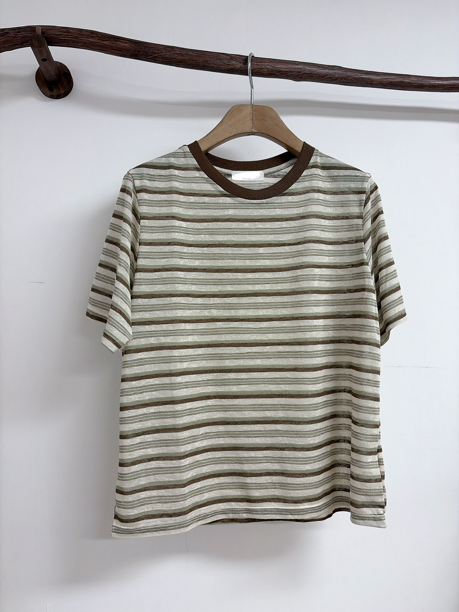 啡綠彩間 tee 