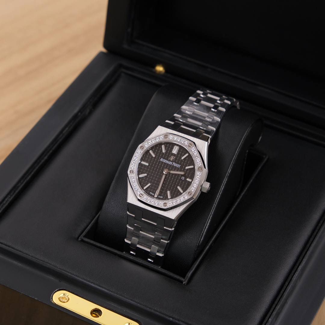 爱彼皇家橡树系列镶钻女士腕表