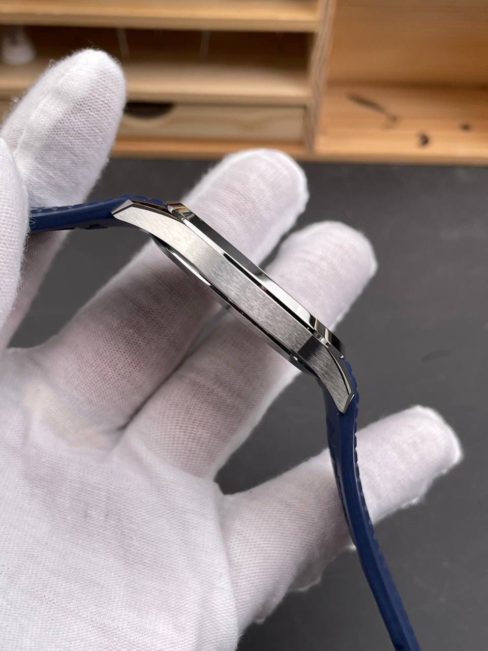 百达翡丽 Aquanaut 5167A 蓝色表盘橡胶表带男士腕表