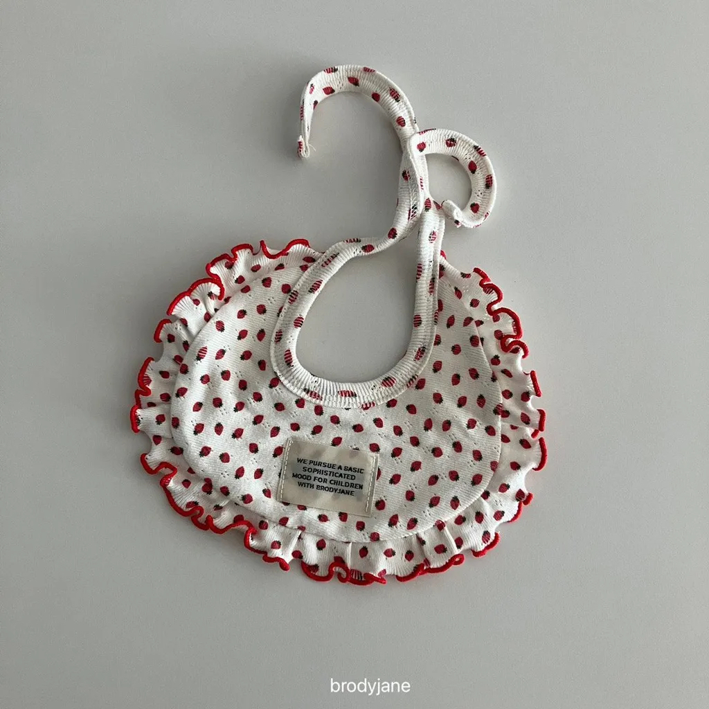 🇰🇷Brodyjane bonnet/bib/socks