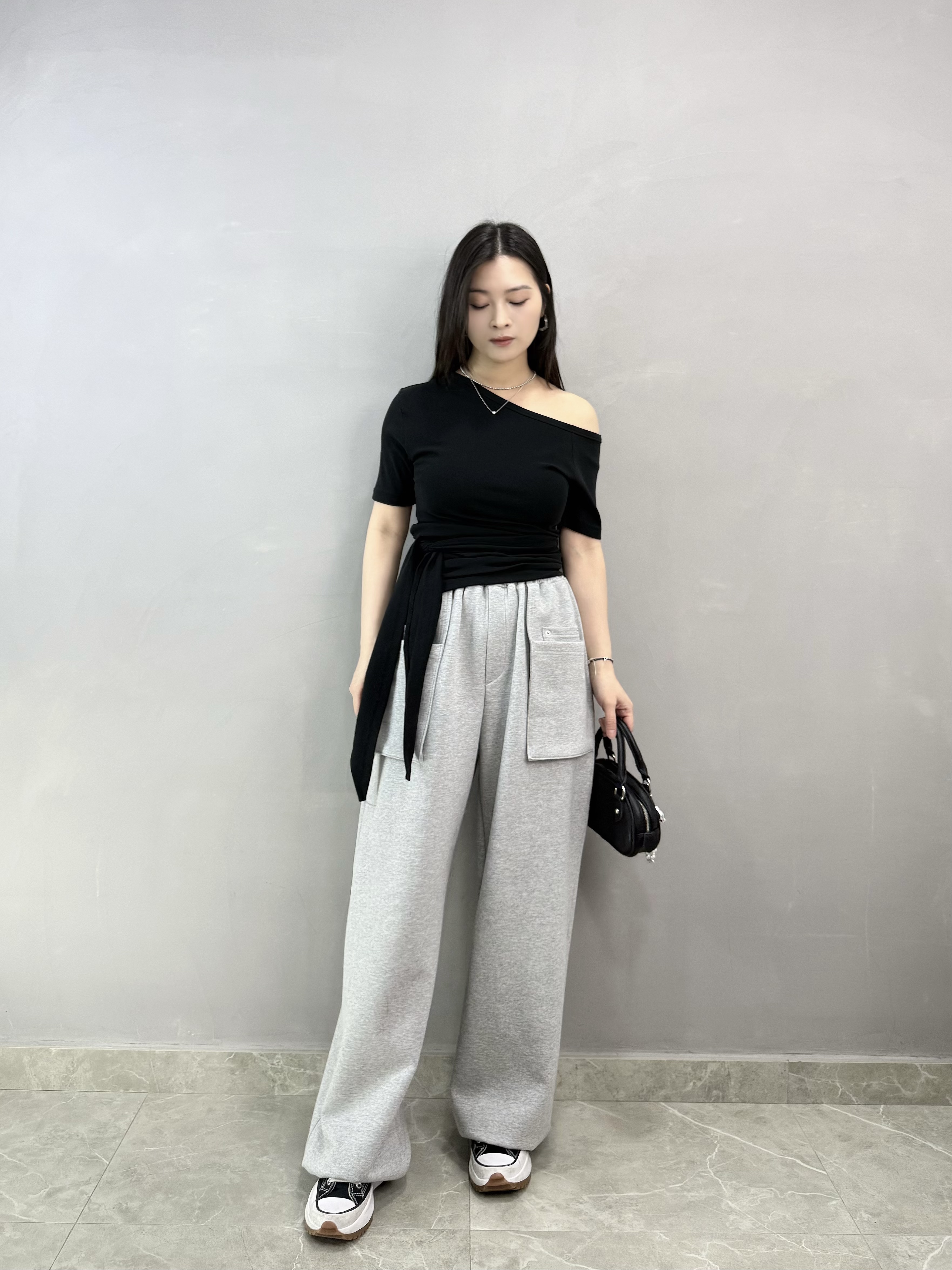 M88 單邊露膊綁腰Tee