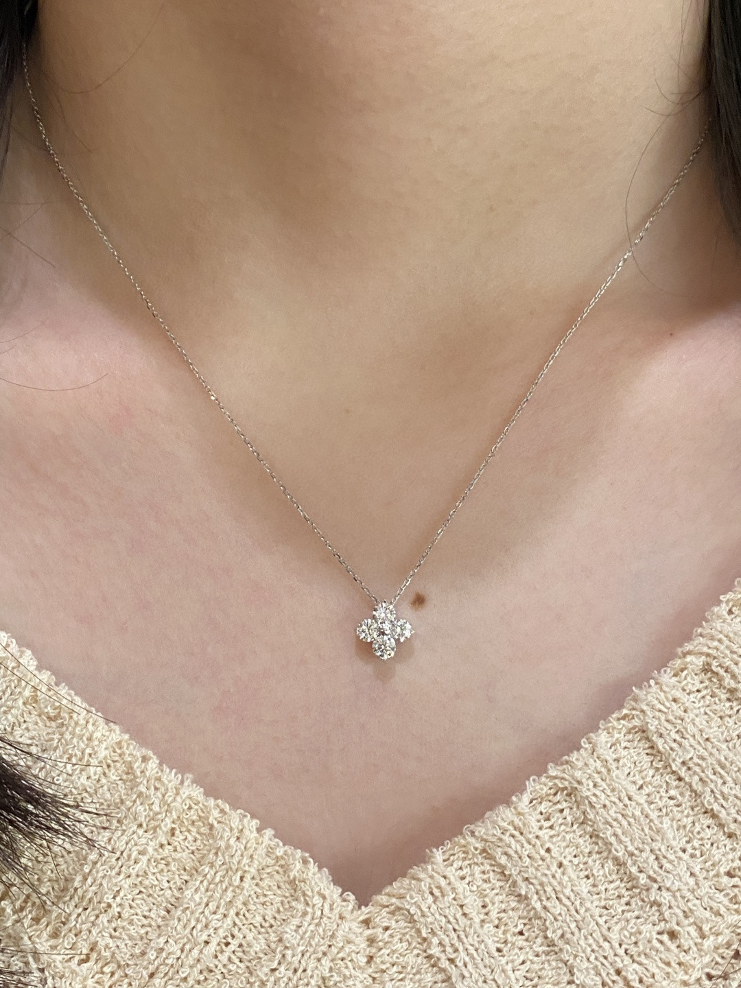 18K Diamond Necklace 