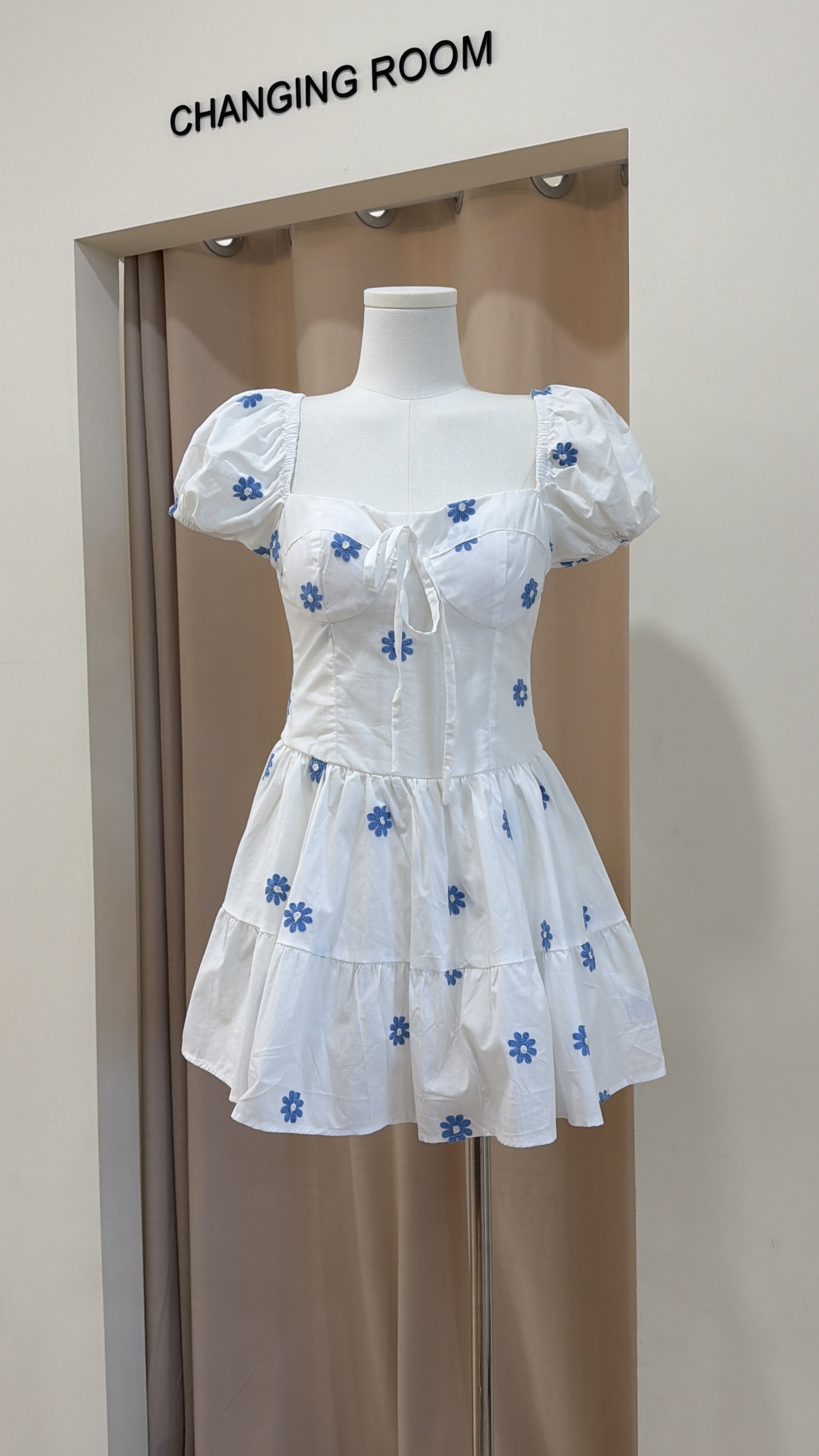 397泡泡袖连身裙