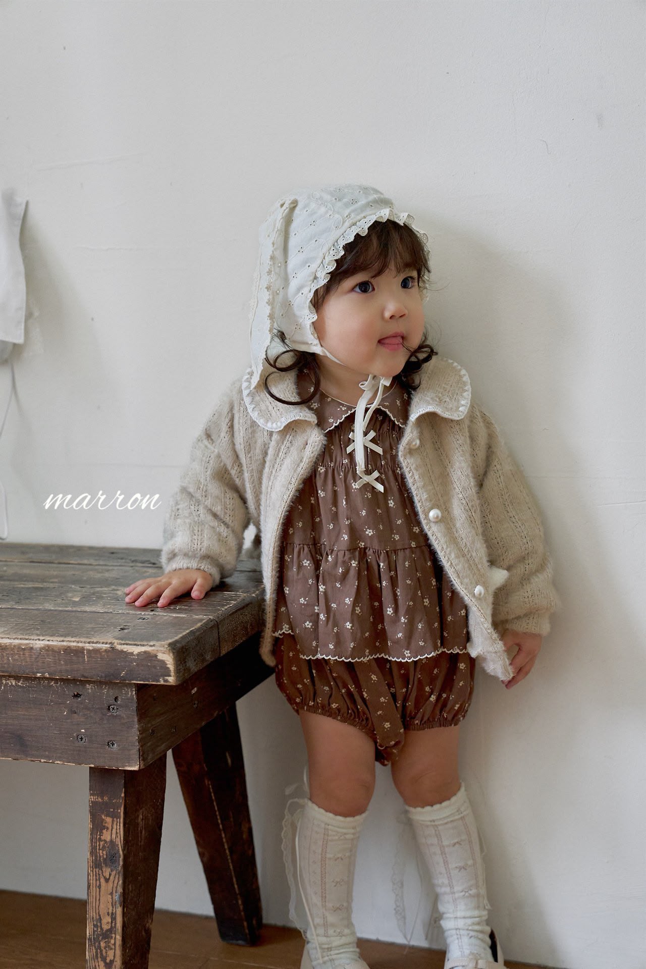 AW6090 Outer