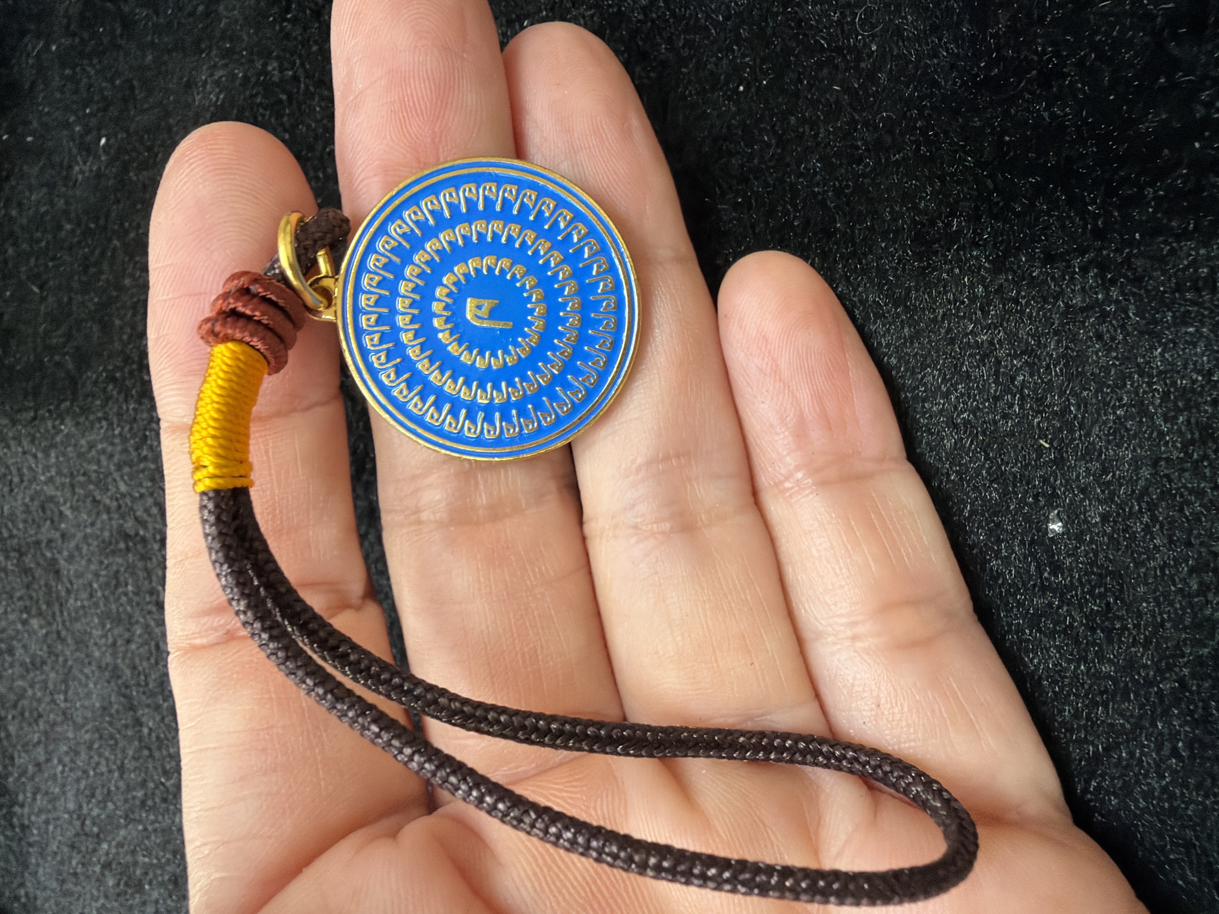 ཁཁཁཁཁ藏傳回遮牌（藍）防是非、小人（2cm)