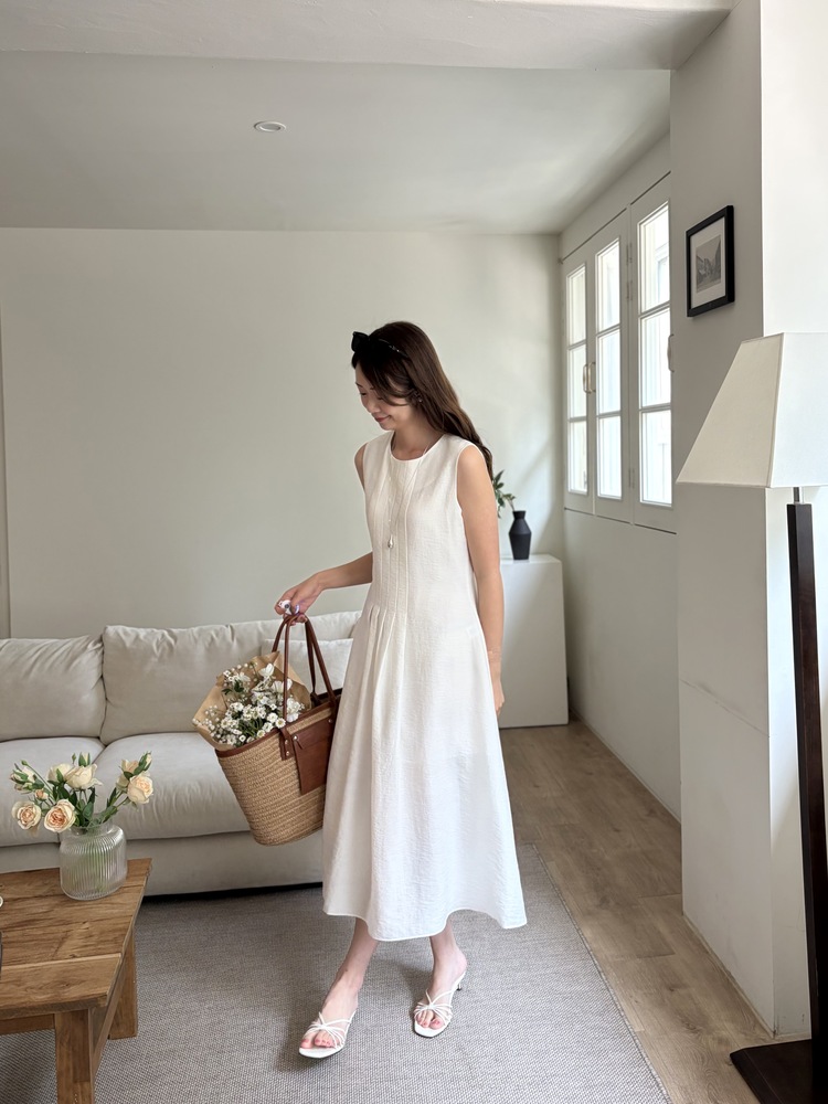 Linen Pintuck Dress (Ivory)